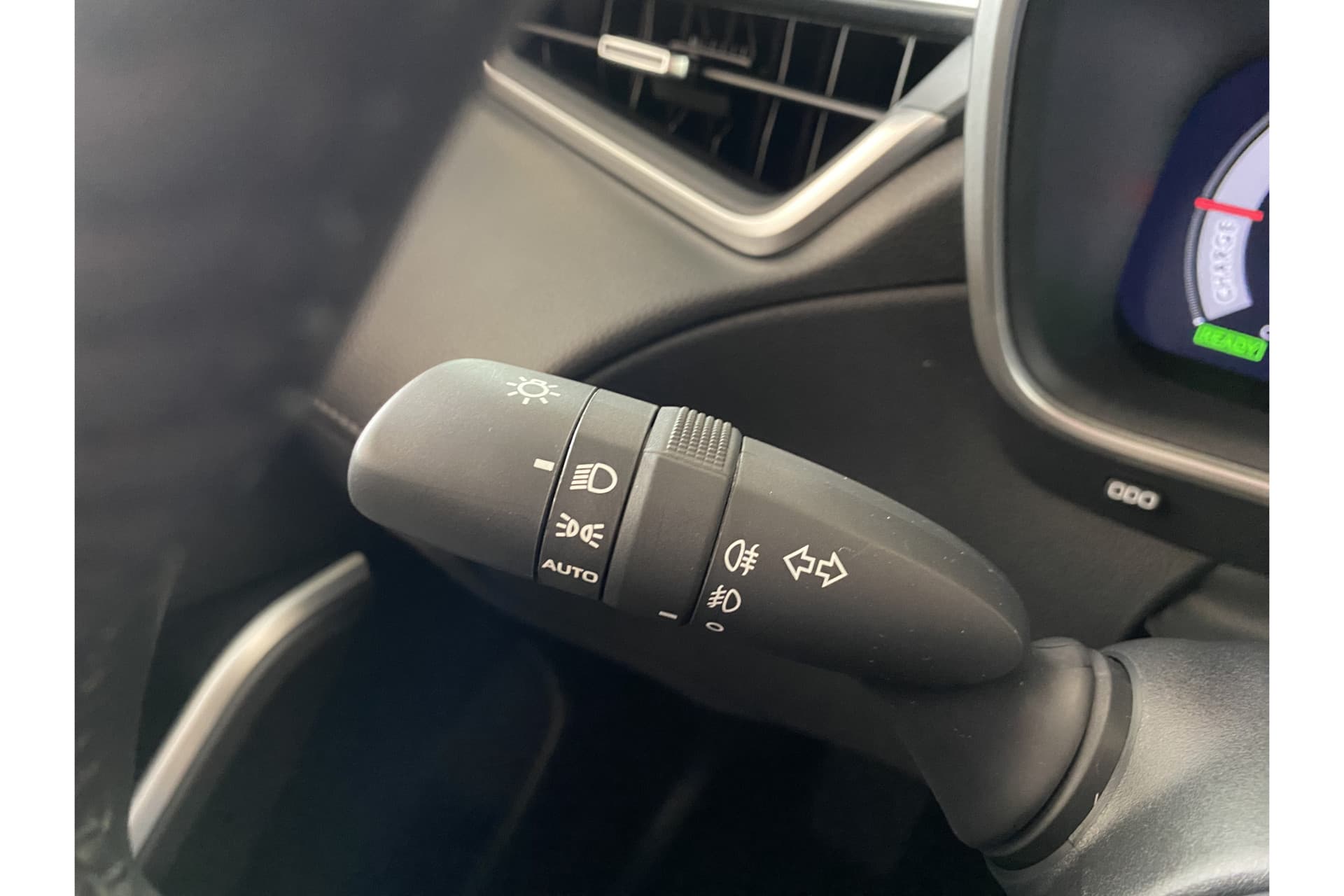 Toyota Corolla Cross Hybrid 140 Style thumbnail 32