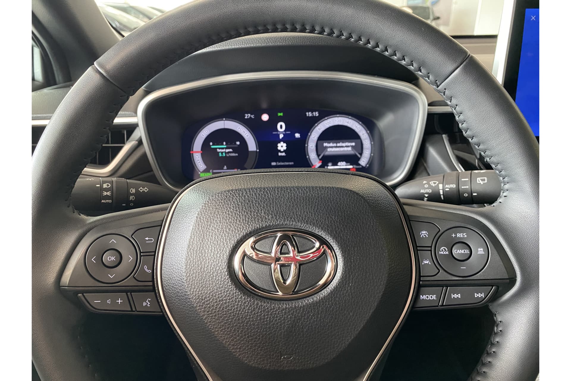 Toyota Corolla Cross Hybrid 140 Style thumbnail 34