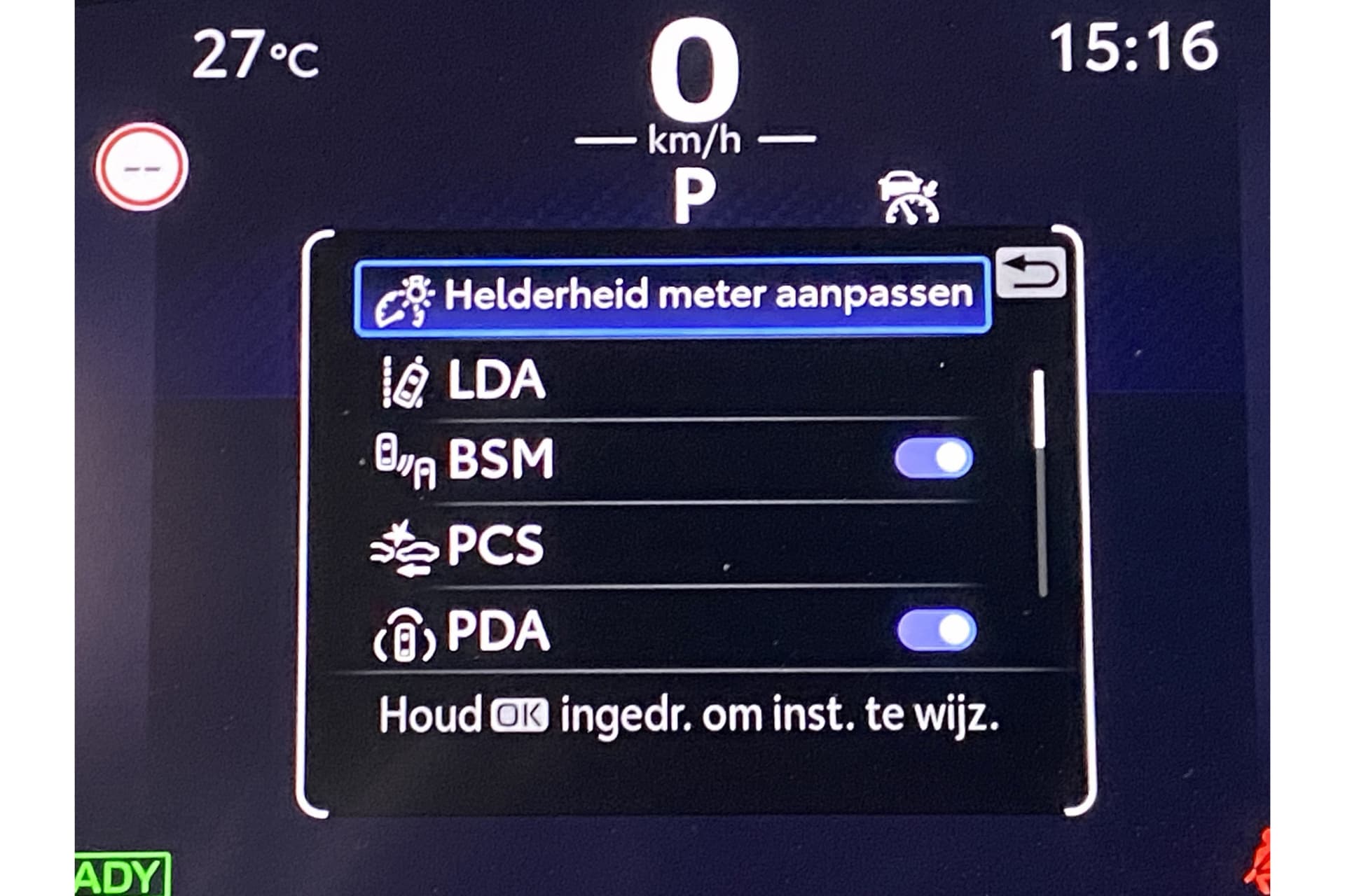 Toyota Corolla Cross Hybrid 140 Style thumbnail 35