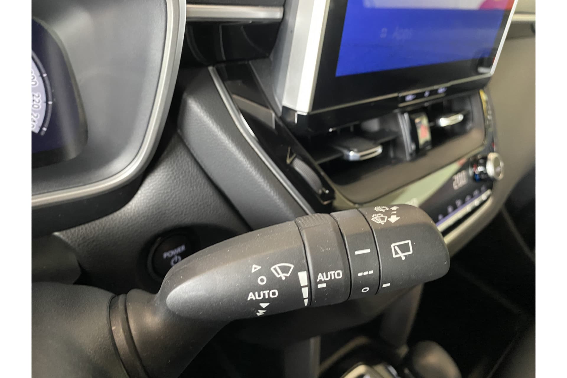 Toyota Corolla Cross Hybrid 140 Style thumbnail 37