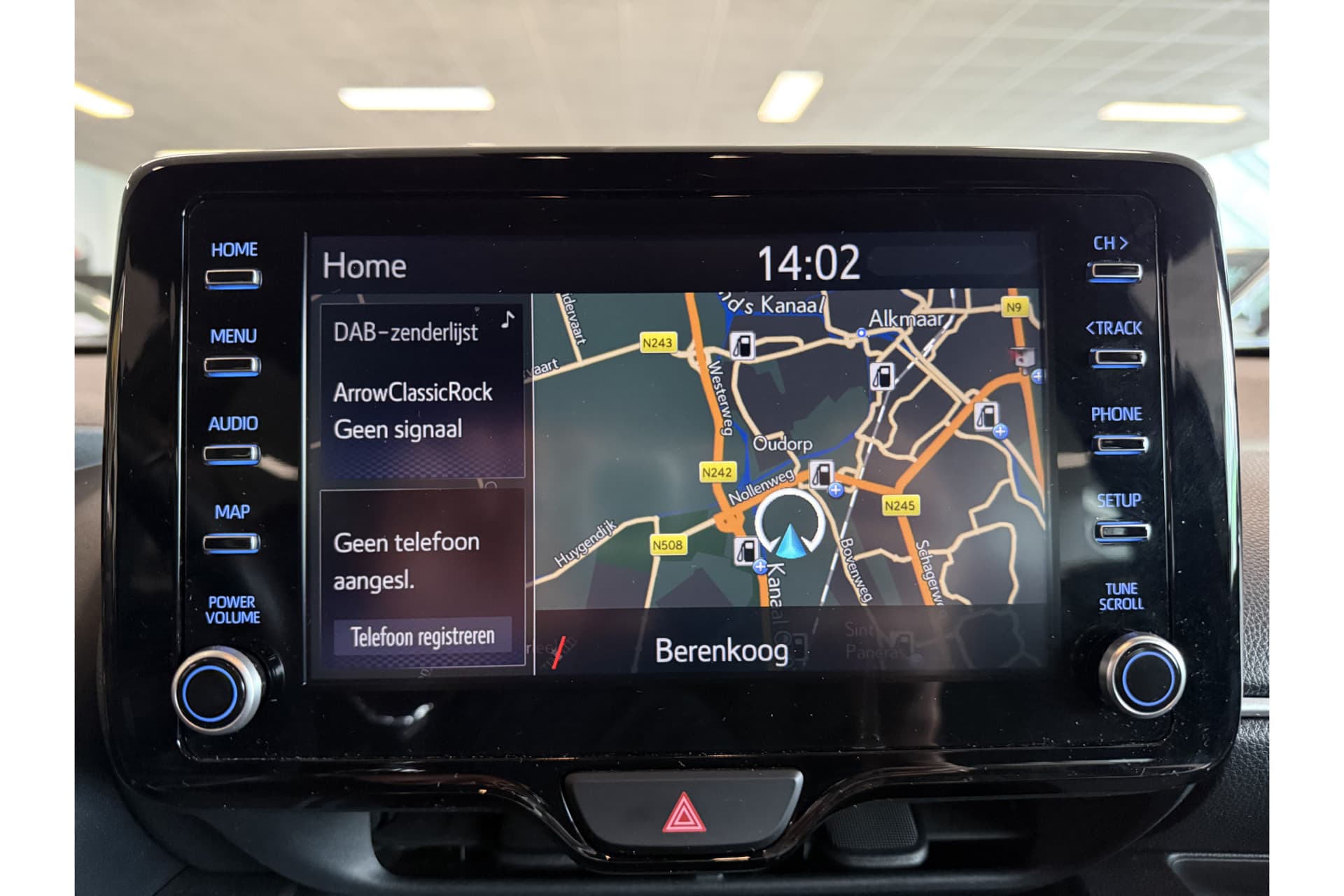 Toyota Yaris 1.5 Hybrid Executive thumbnail 22