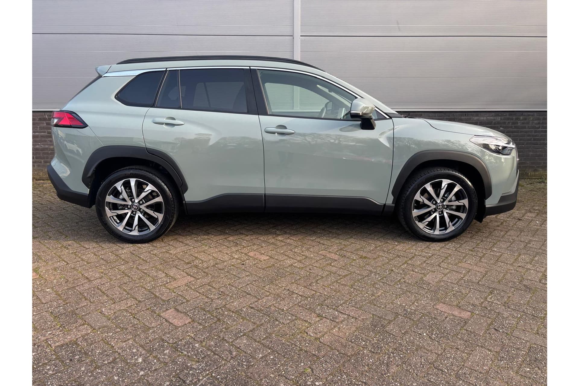 Toyota Corolla Cross Hybrid 140 Style thumbnail 17