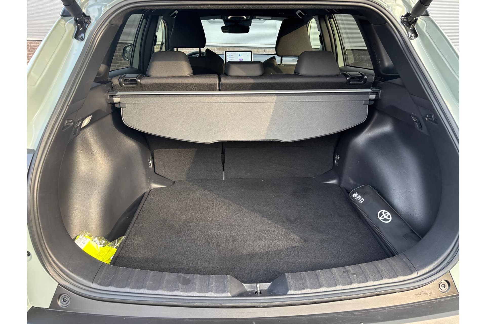 Toyota Corolla Cross Hybrid 140 Style thumbnail 8