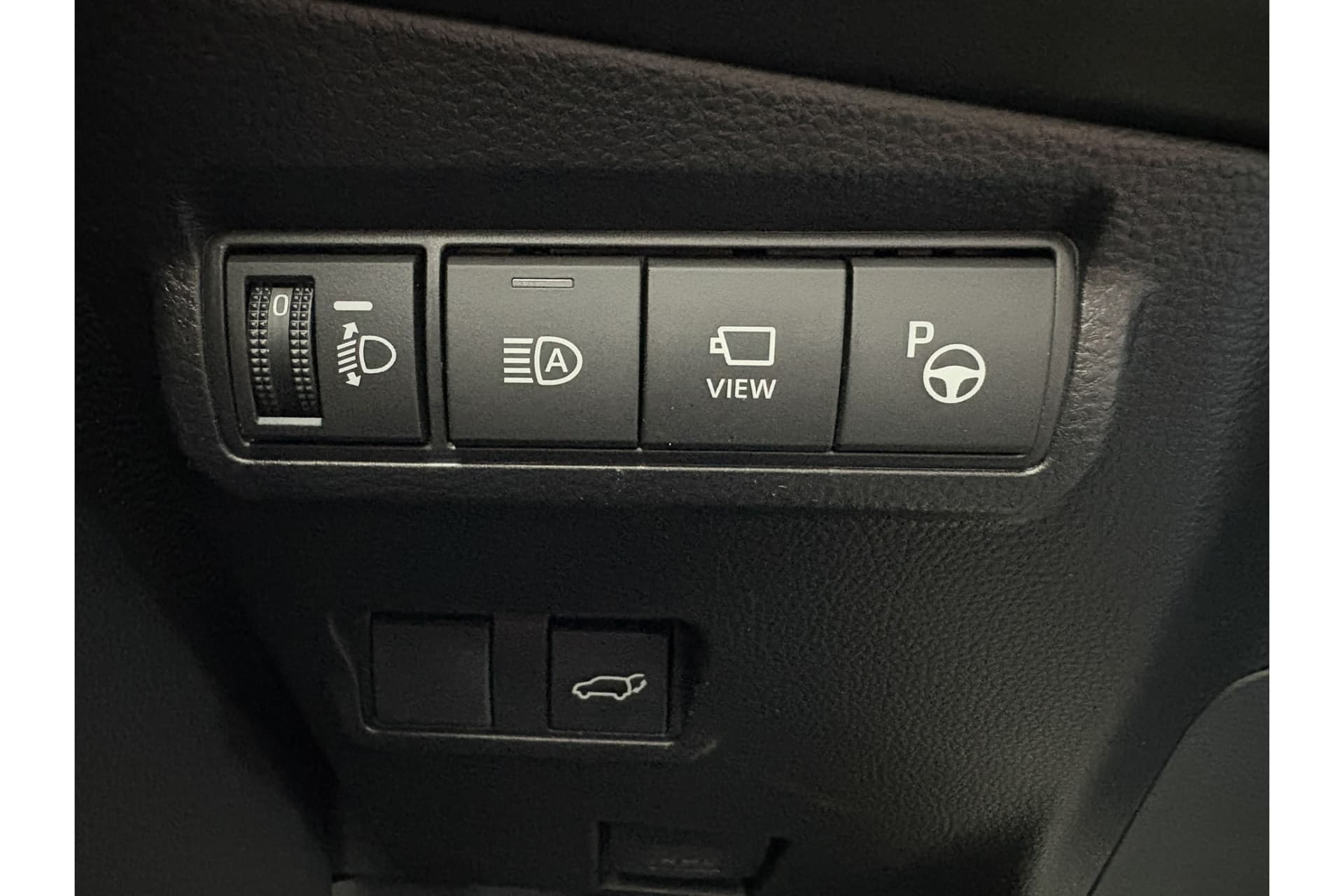 Toyota Corolla Cross Hybrid 200 Executive thumbnail 12