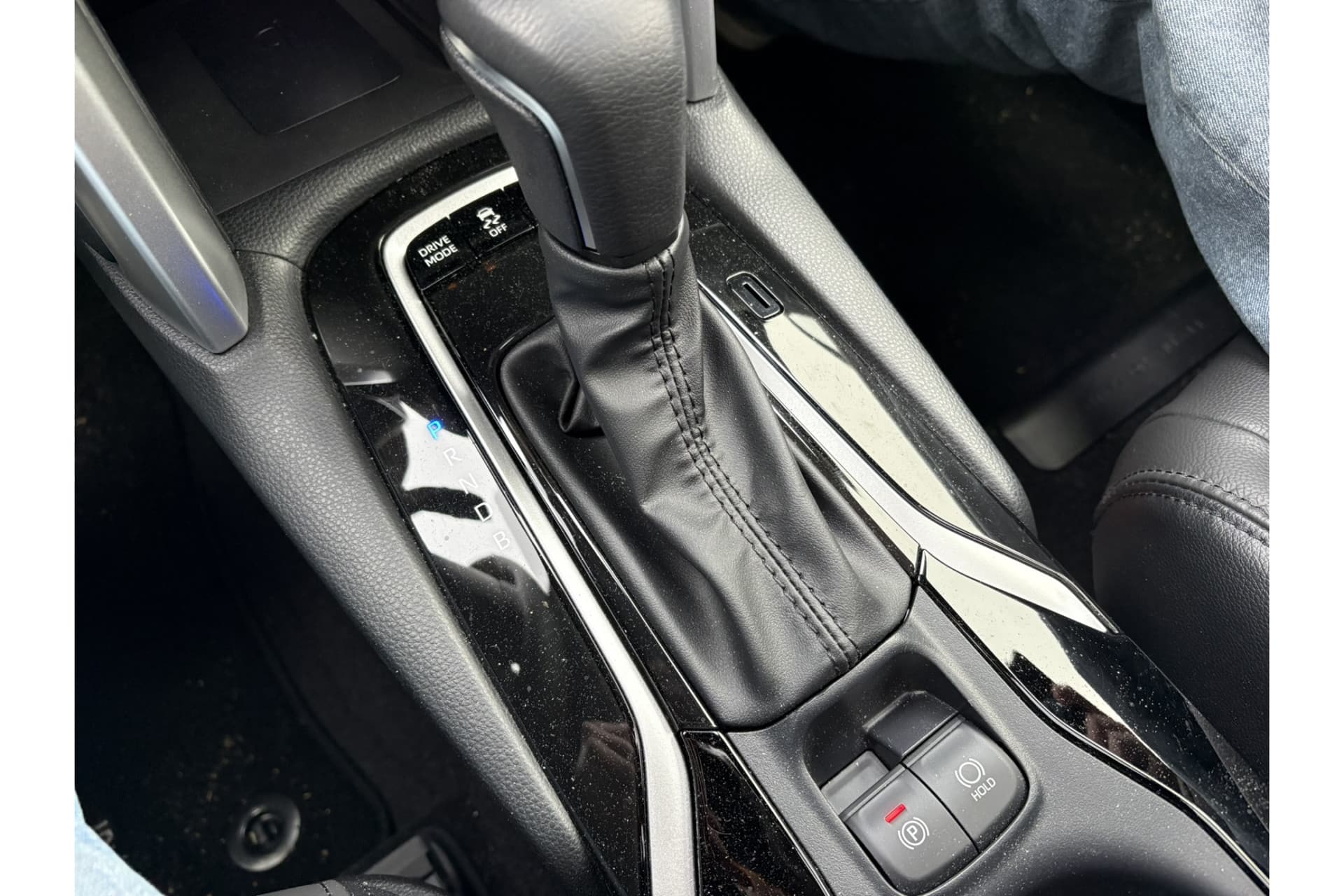 Toyota Corolla Cross Hybrid 200 Executive thumbnail 15