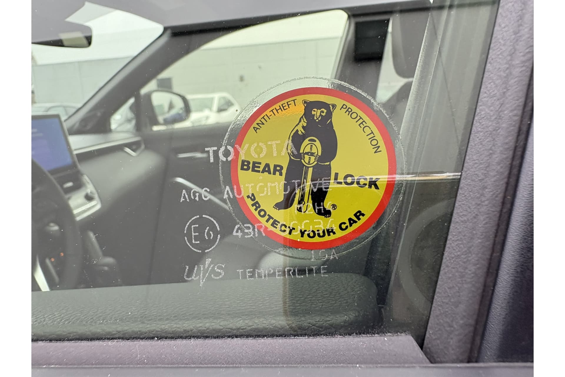 Toyota Corolla Cross Hybrid 200 Executive thumbnail 19