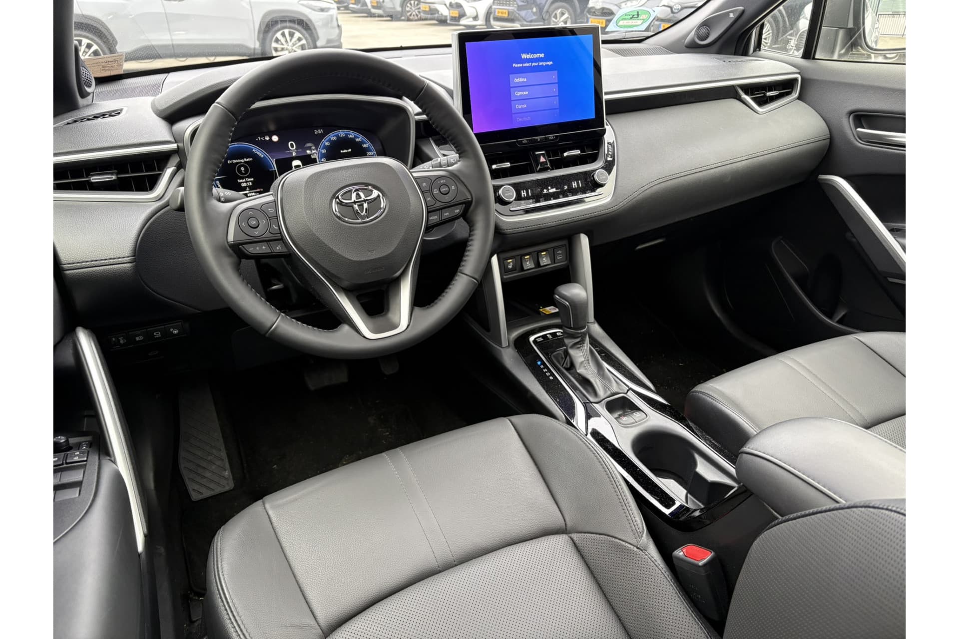 Toyota Corolla Cross Hybrid 200 Executive thumbnail 2