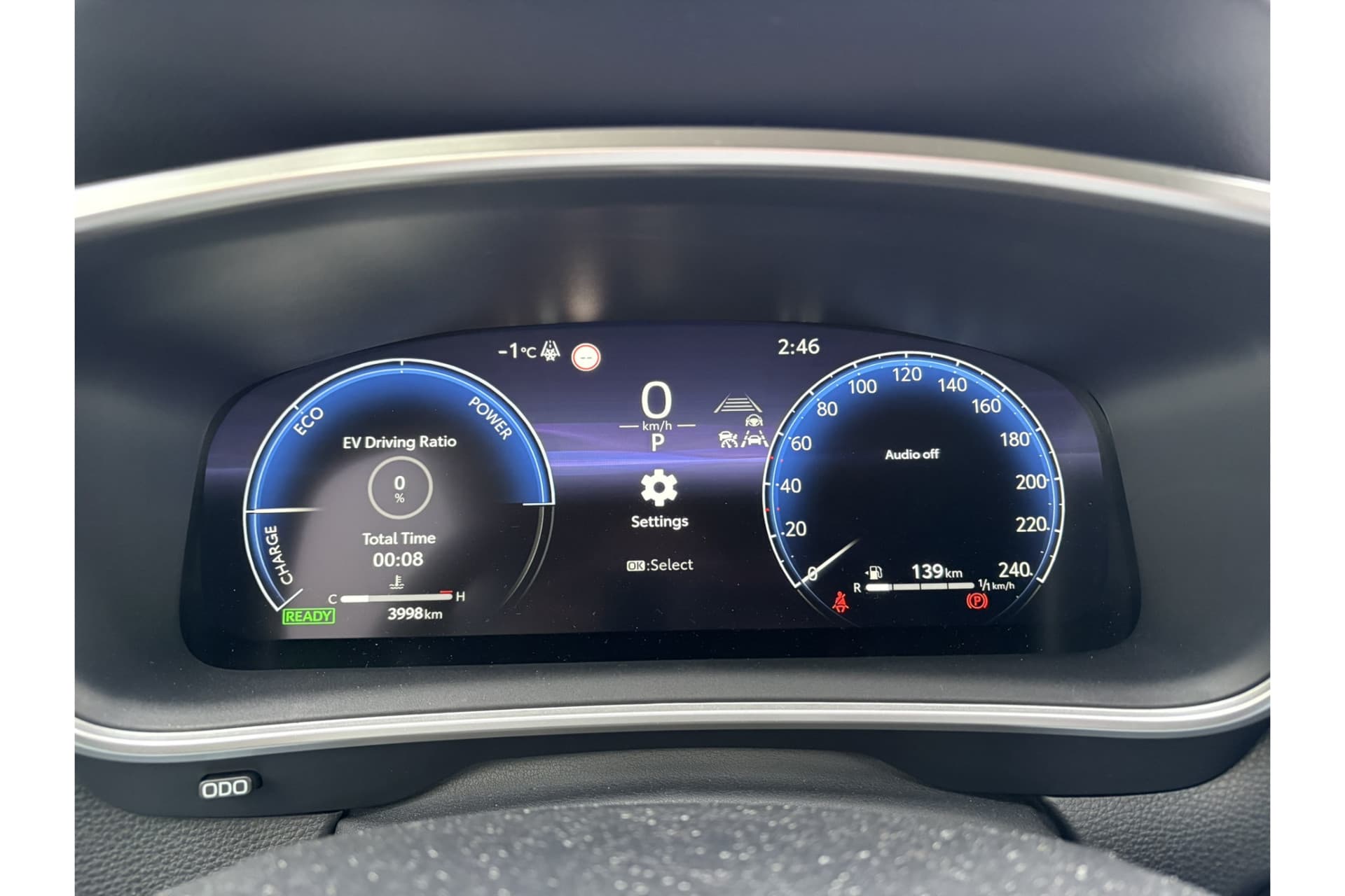 Toyota Corolla Cross Hybrid 200 Executive thumbnail 6