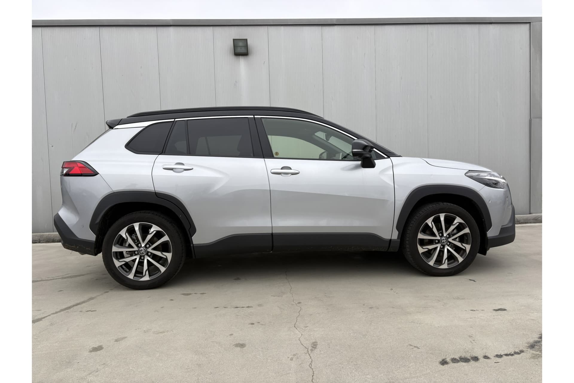 Toyota Corolla Cross Hybrid 200 Executive thumbnail 7