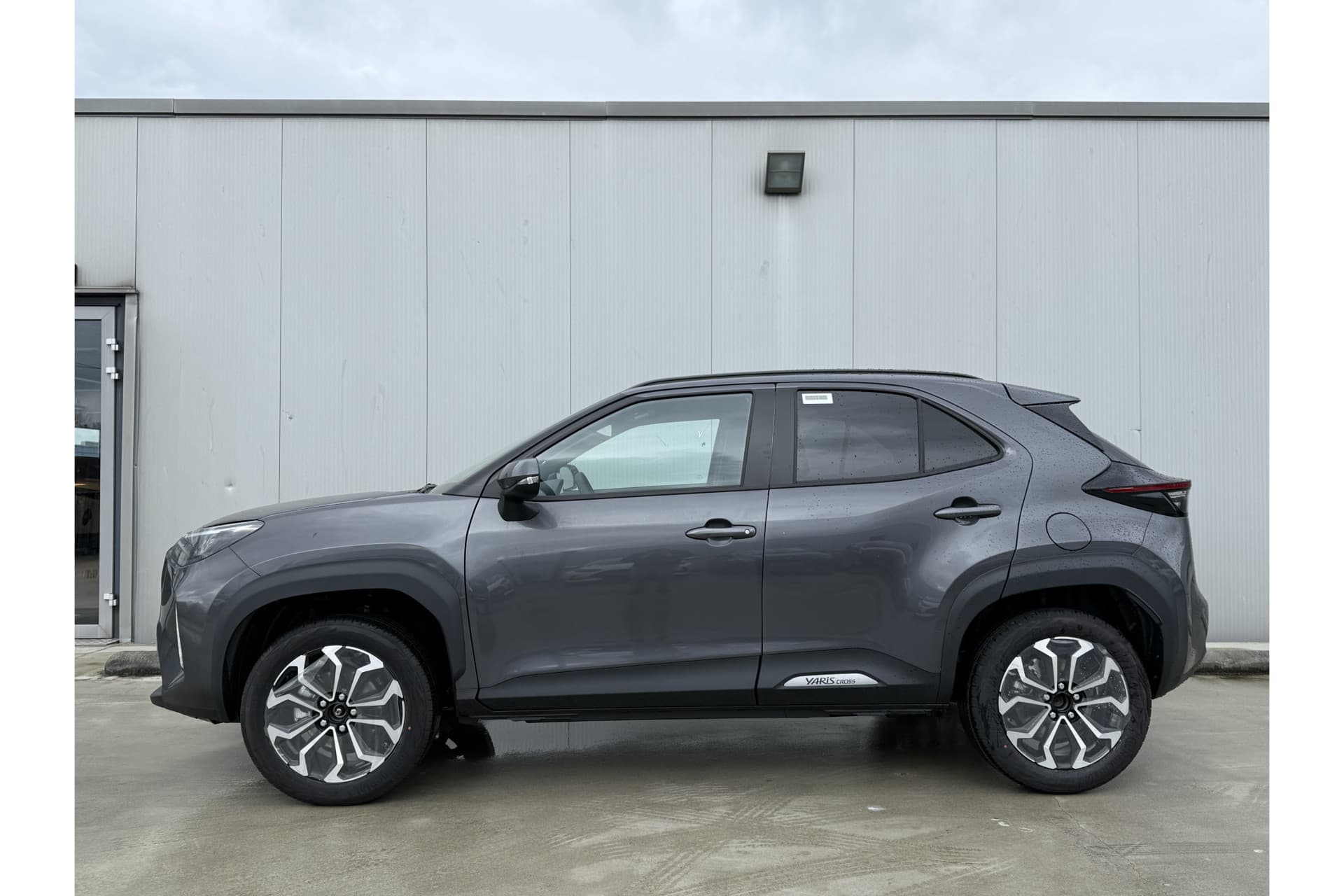 Toyota Yaris Cross 1.5 Hybrid 115 First Edition Automaat thumbnail 5