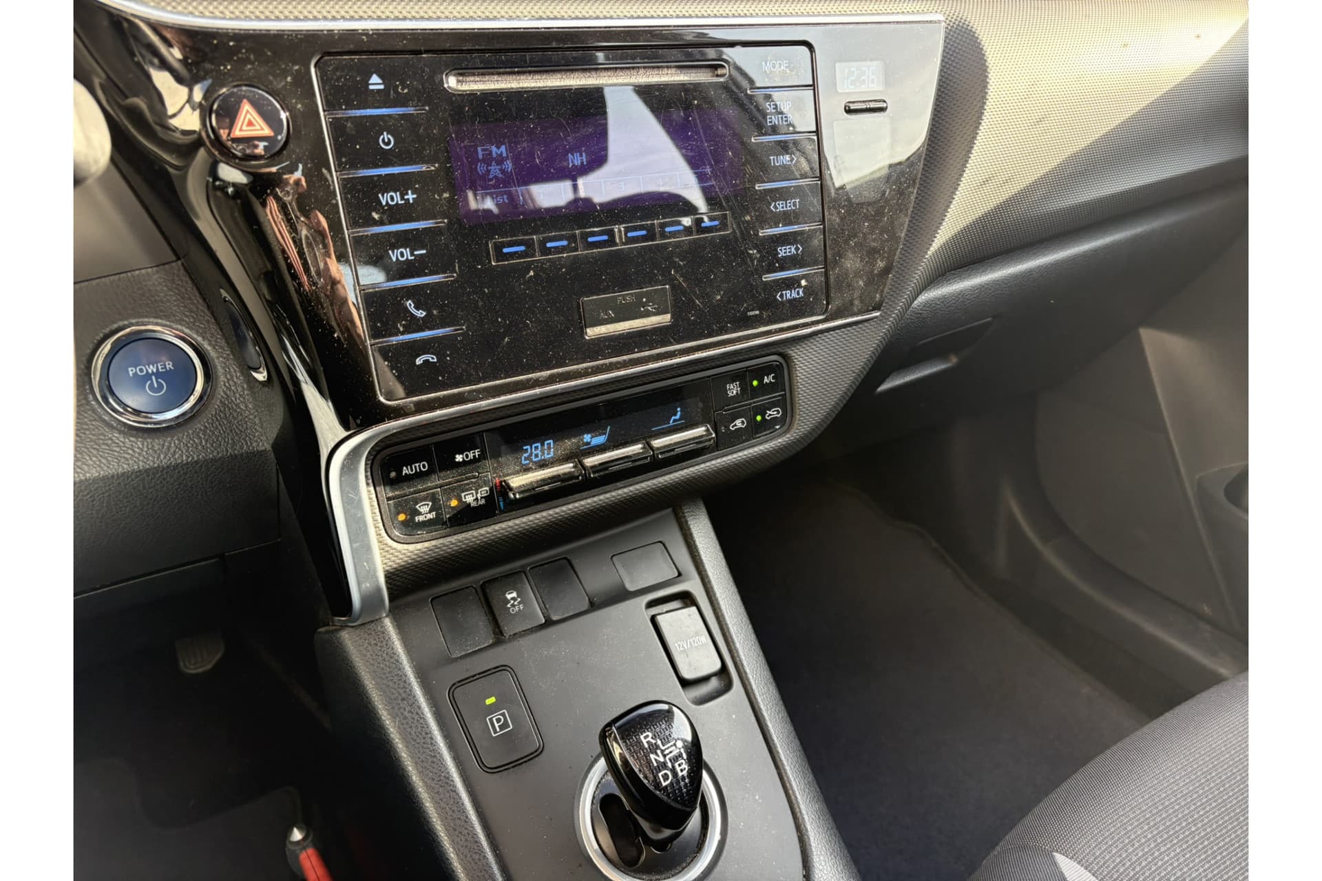 Toyota Auris 1.8 Hybrid Now thumbnail 9