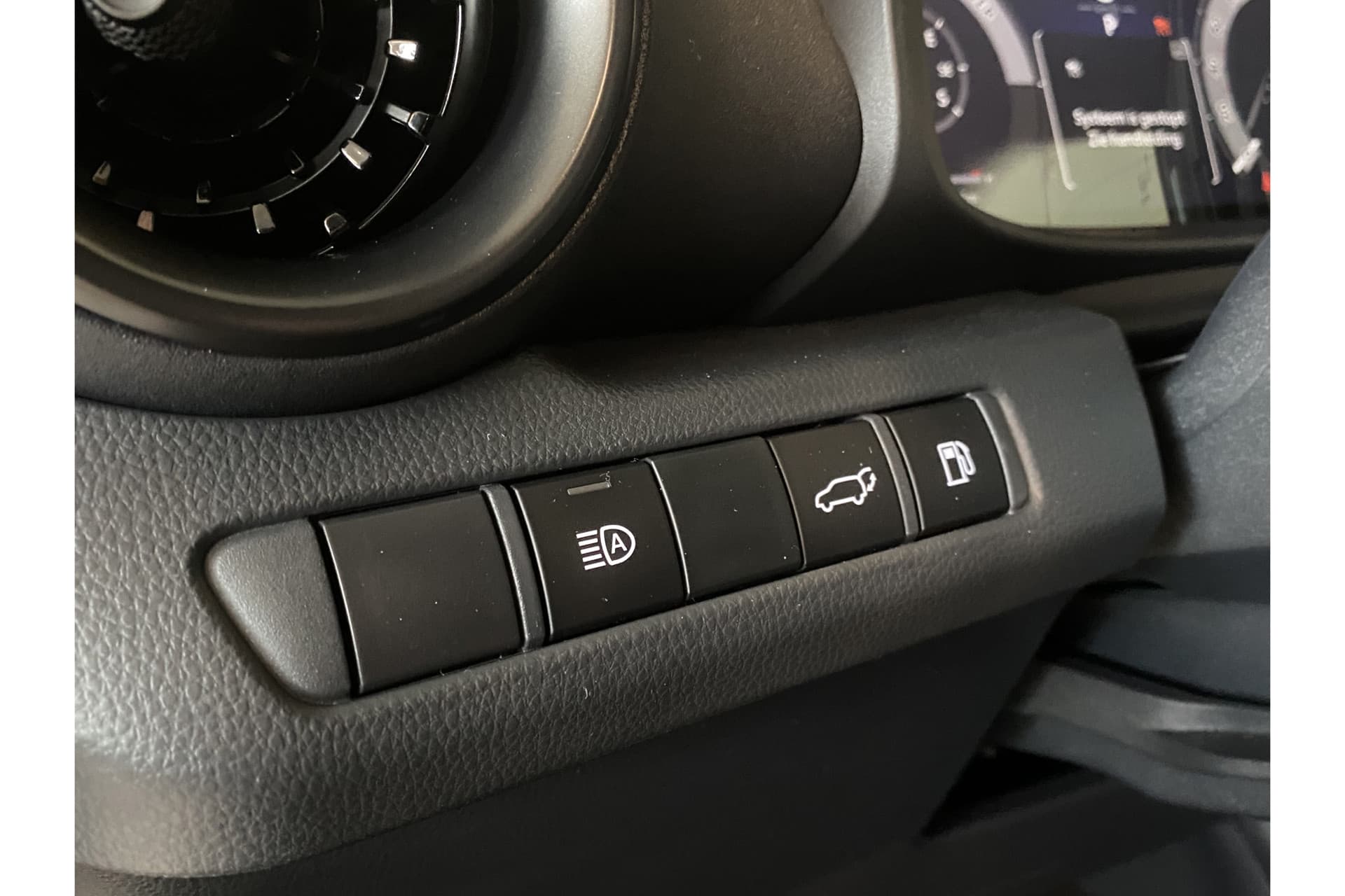 Toyota C-HR 1.8 Hybrid 140 First Edition thumbnail 22