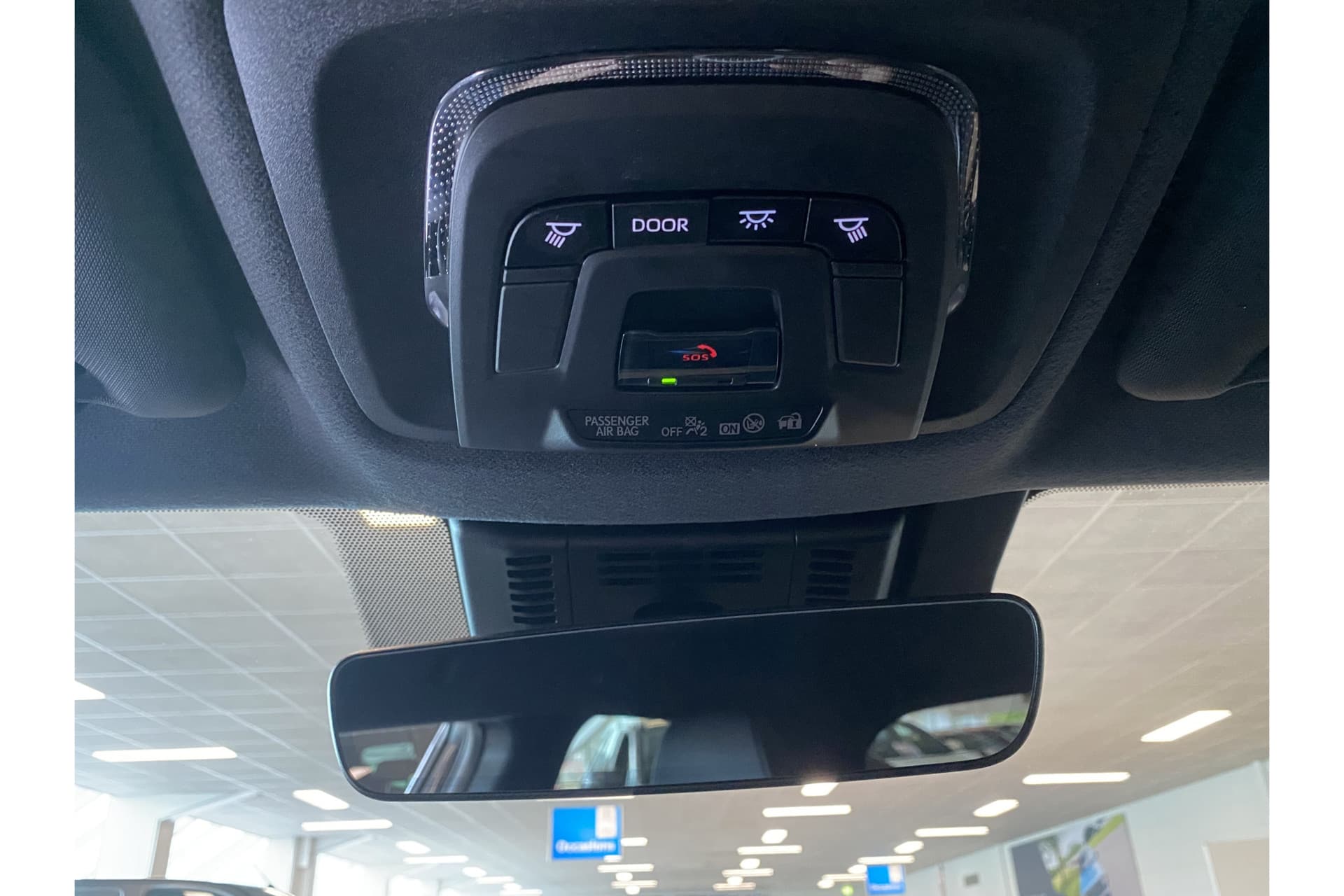 Toyota C-HR 1.8 Hybrid 140 First Edition thumbnail 36