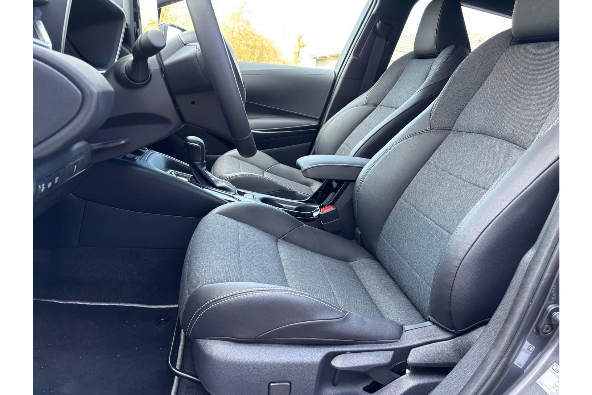 Toyota Corolla Touring Sports Hybrid 140 Dynamic Demonstratie Auto ! thumbnail 14