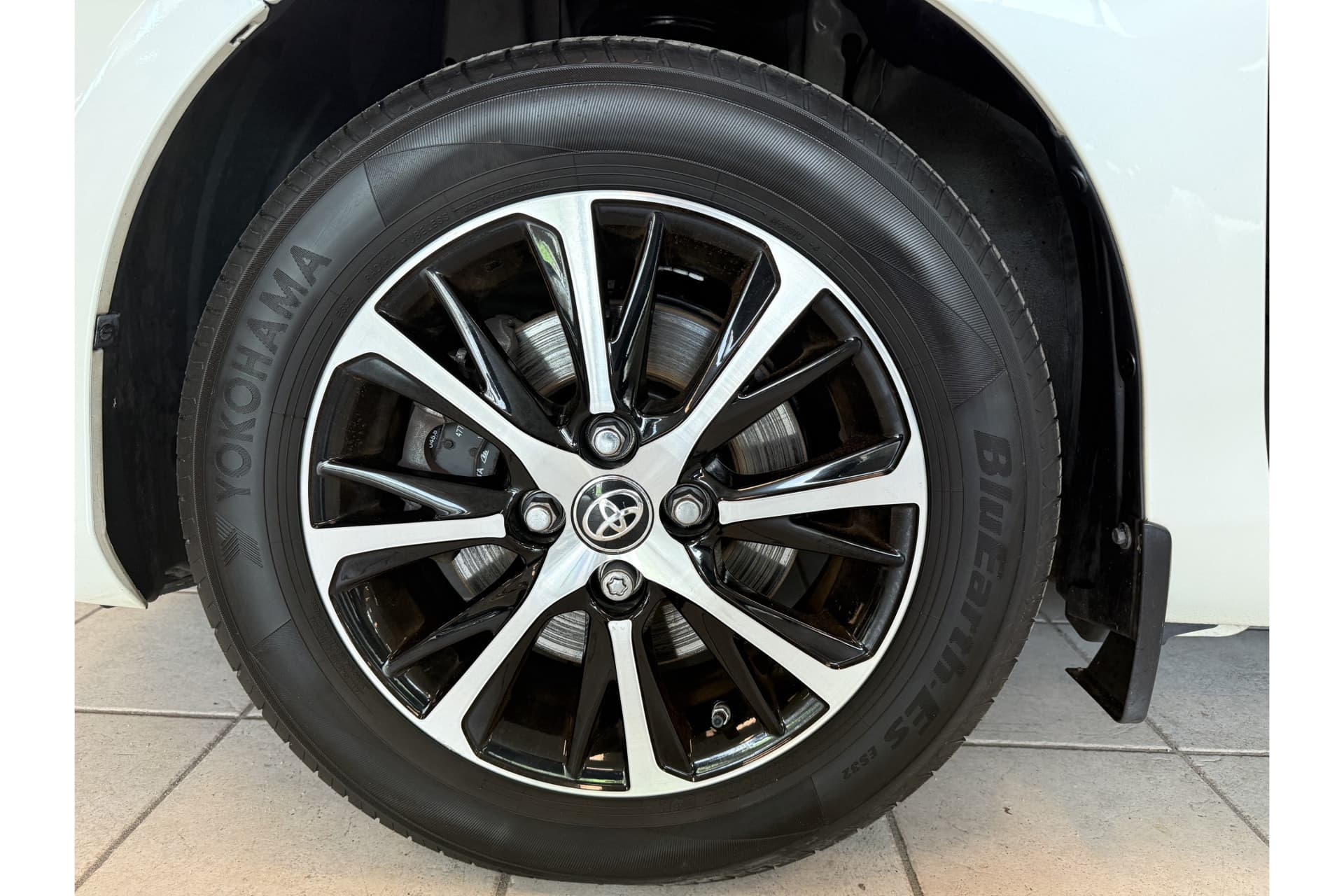 Toyota Yaris 1.5 Hybrid Design Sport thumbnail 18