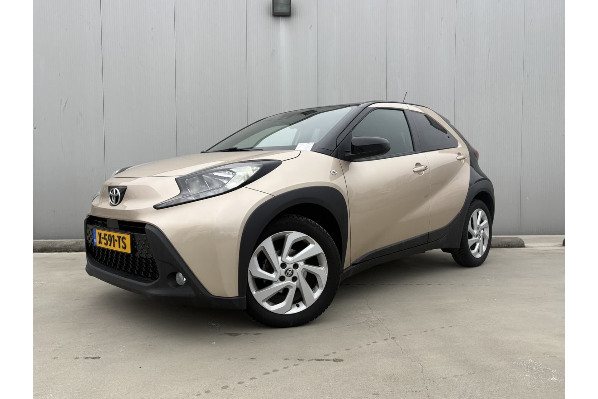 Toyota Aygo X 1.0 Vvt-I S-Cvt First Automaat
