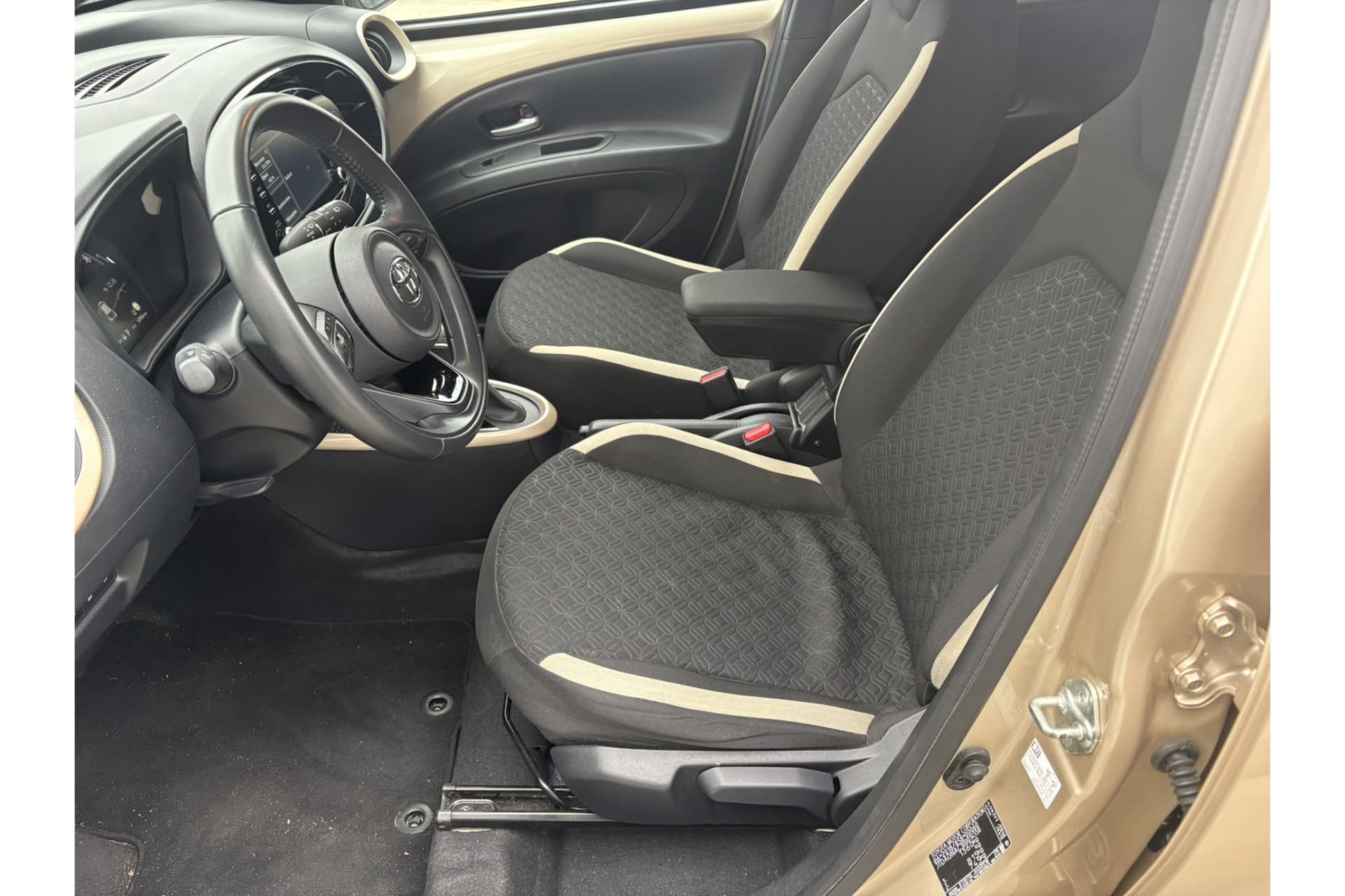 Toyota Aygo X 1.0 Vvt-I S-Cvt First Automaat thumbnail 14