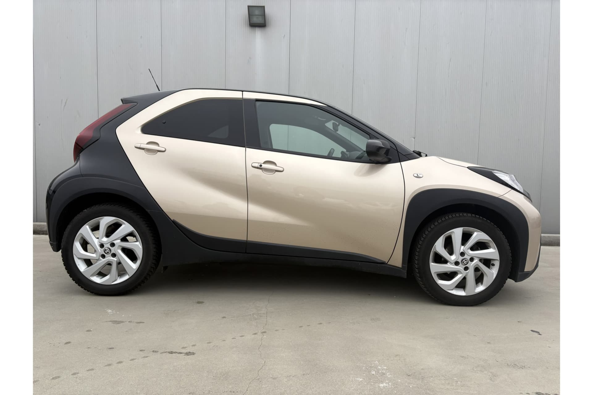 Toyota Aygo X 1.0 Vvt-I S-Cvt First Automaat thumbnail 4