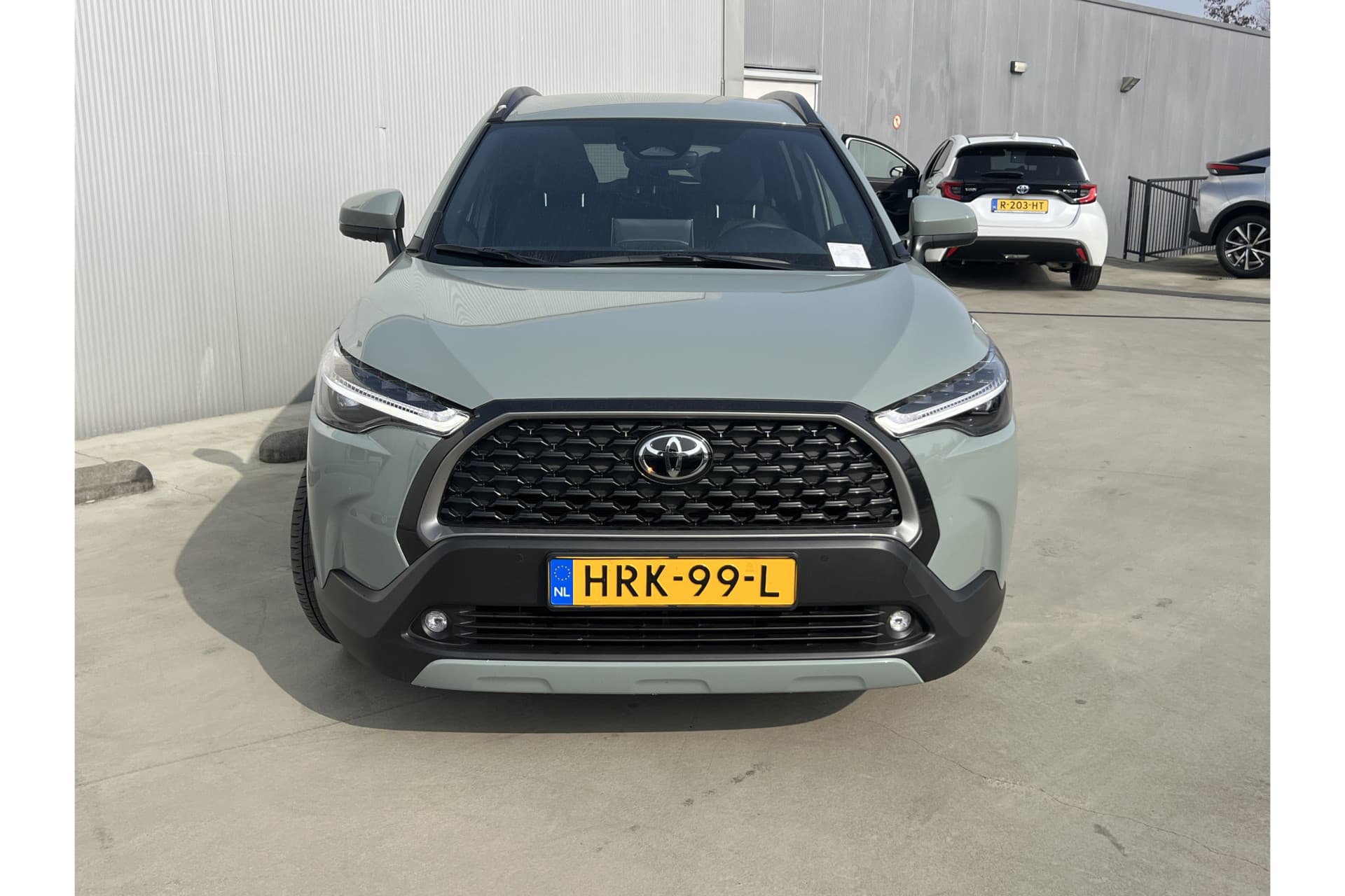 Toyota Corolla Cross Hybrid 140 Style thumbnail 5