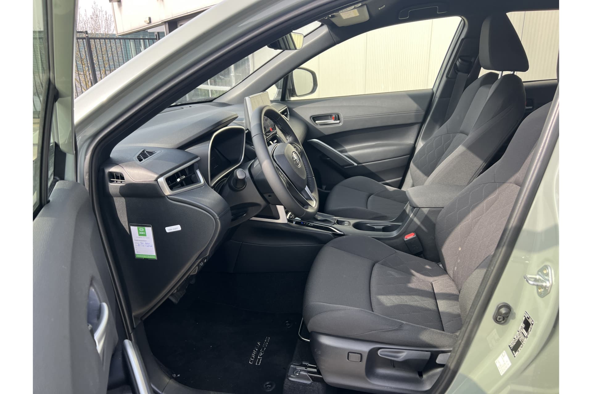 Toyota Corolla Cross Hybrid 140 Style thumbnail 8