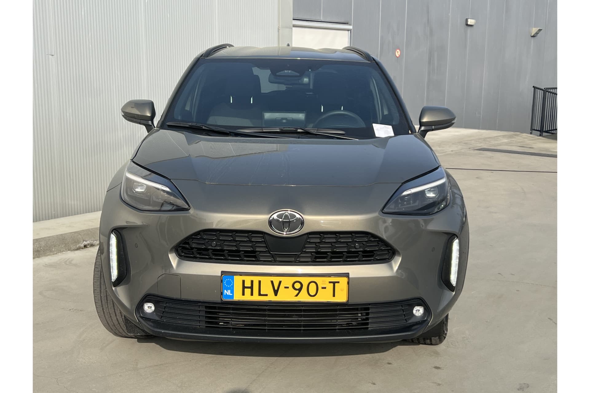 Toyota Yaris Cross 1.5 Hybrid 115 First Edition thumbnail 3