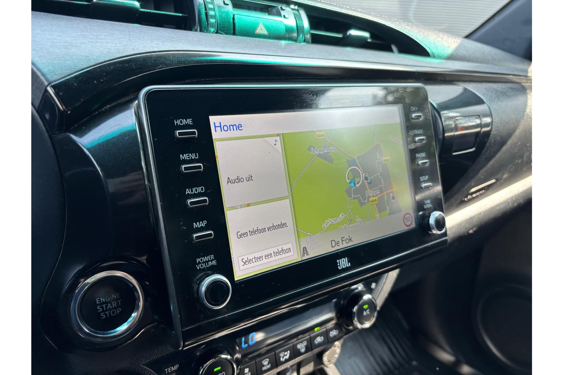 Toyota Hilux 2.8 D-4D Double Cab Invincible thumbnail 15