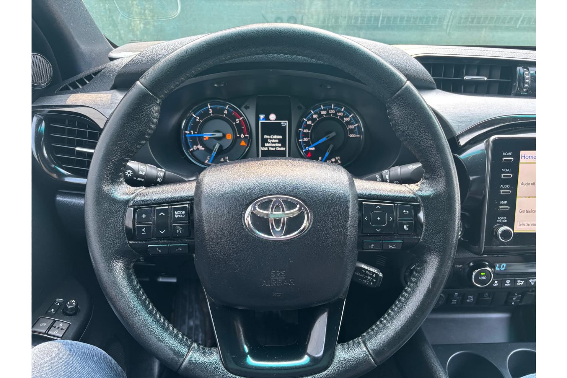 Toyota Hilux 2.8 D-4D Double Cab Invincible thumbnail 20