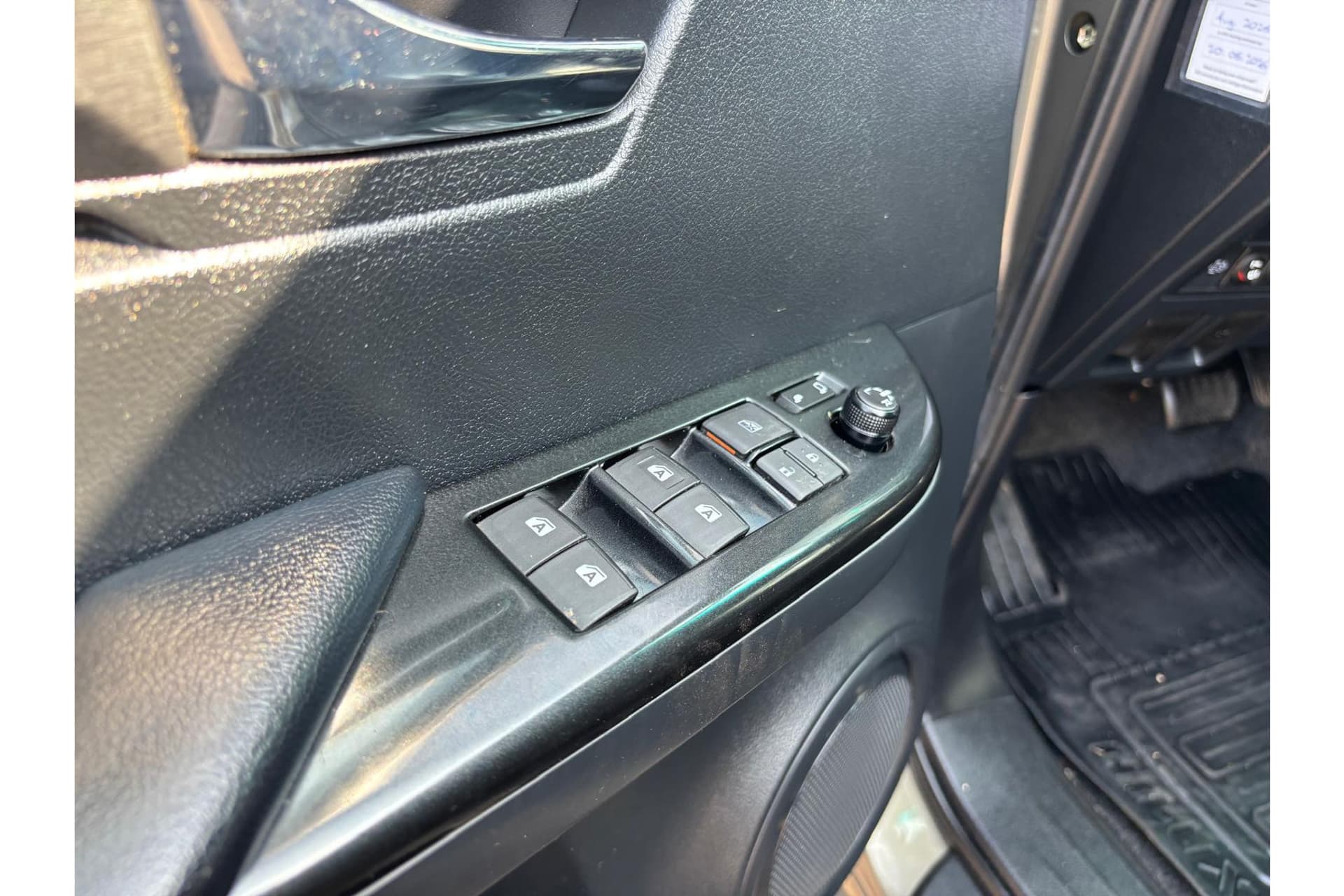 Toyota Hilux 2.8 D-4D Double Cab Invincible thumbnail 22