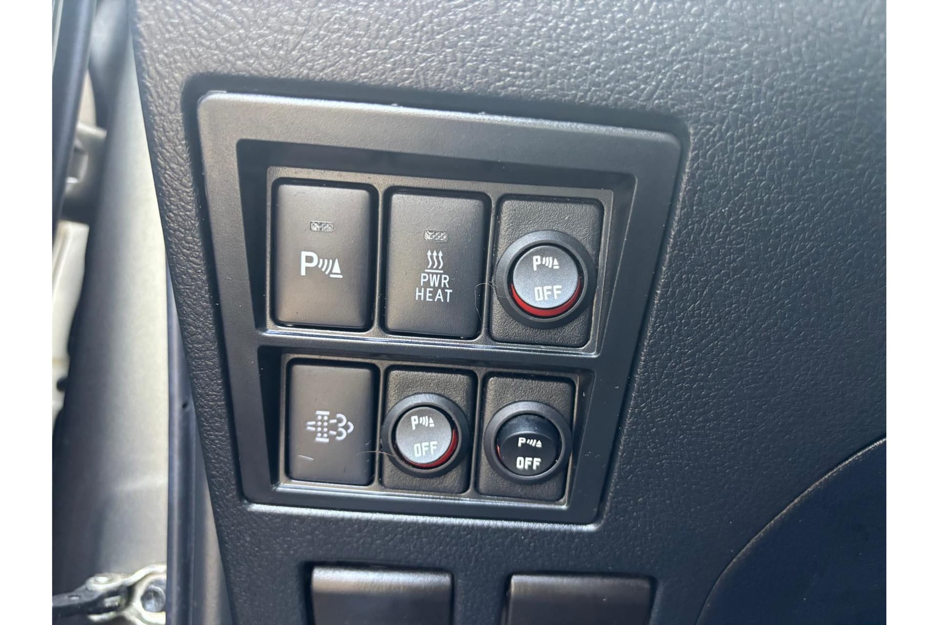 Toyota Hilux 2.8 D-4D Double Cab Invincible thumbnail 23