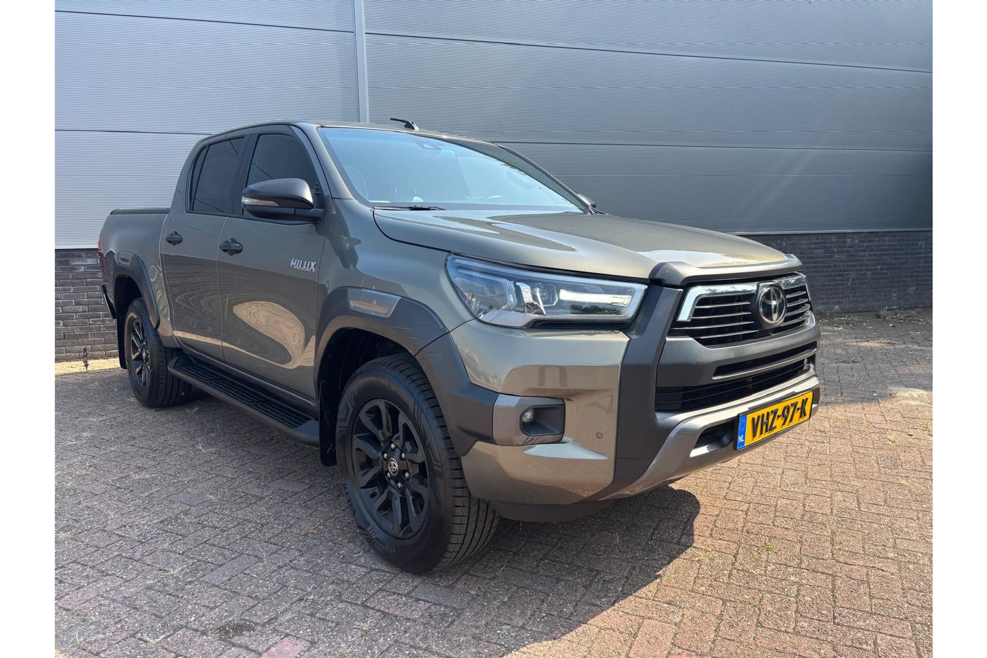 Toyota Hilux 2.8 D-4D Double Cab Invincible thumbnail 5