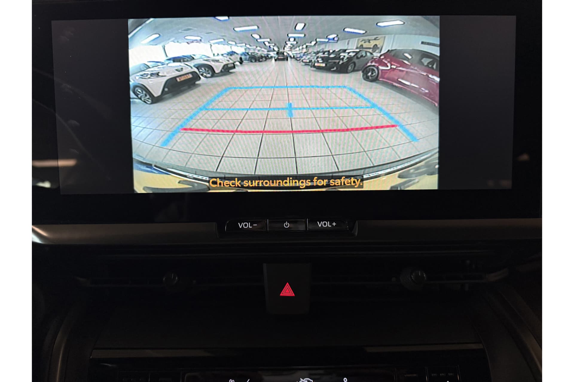 Toyota C-HR 1.8 Hybrid 140 First Edition thumbnail 16