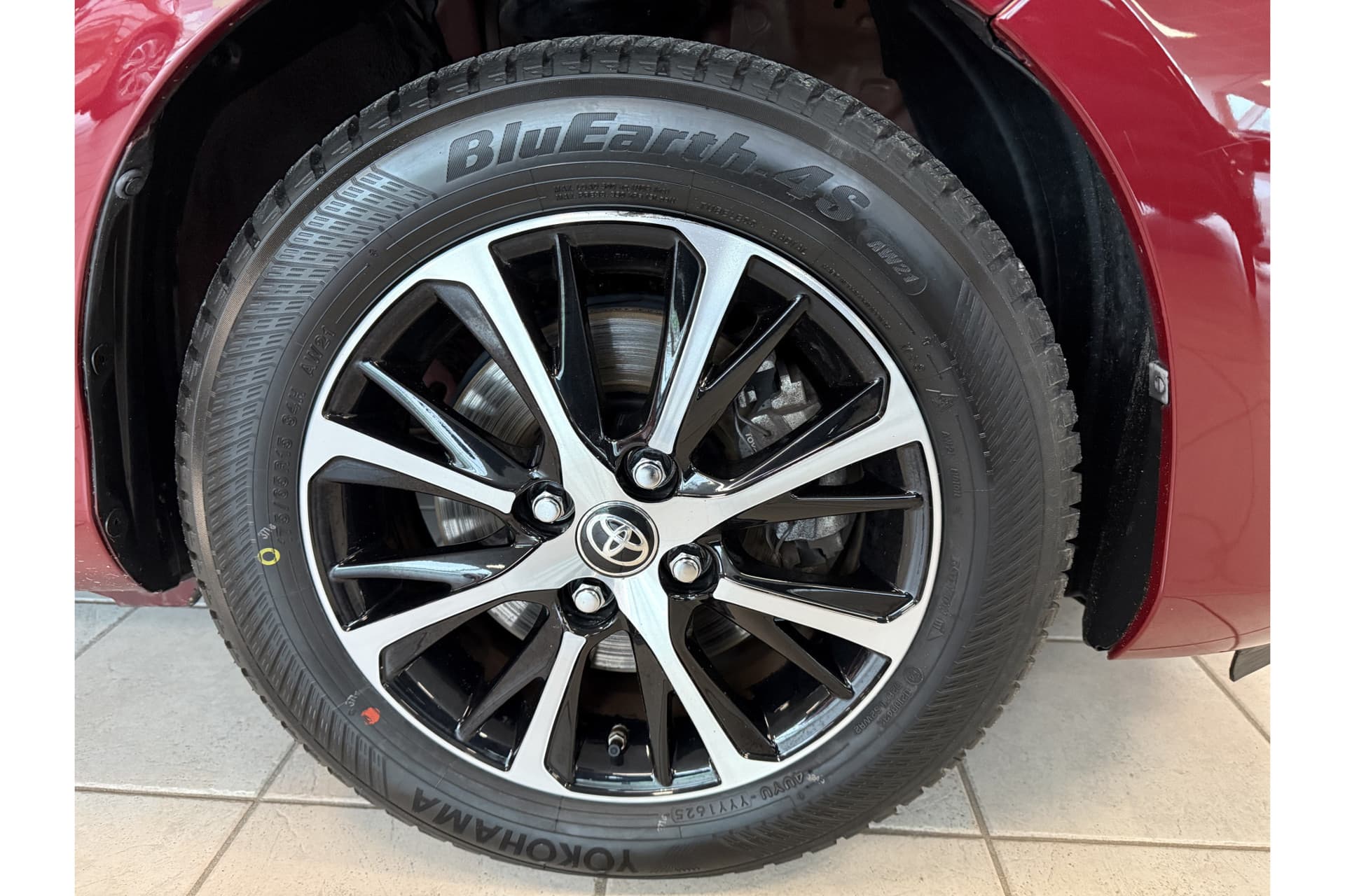 Toyota Yaris 1.5 Hybrid Dynamic thumbnail 12