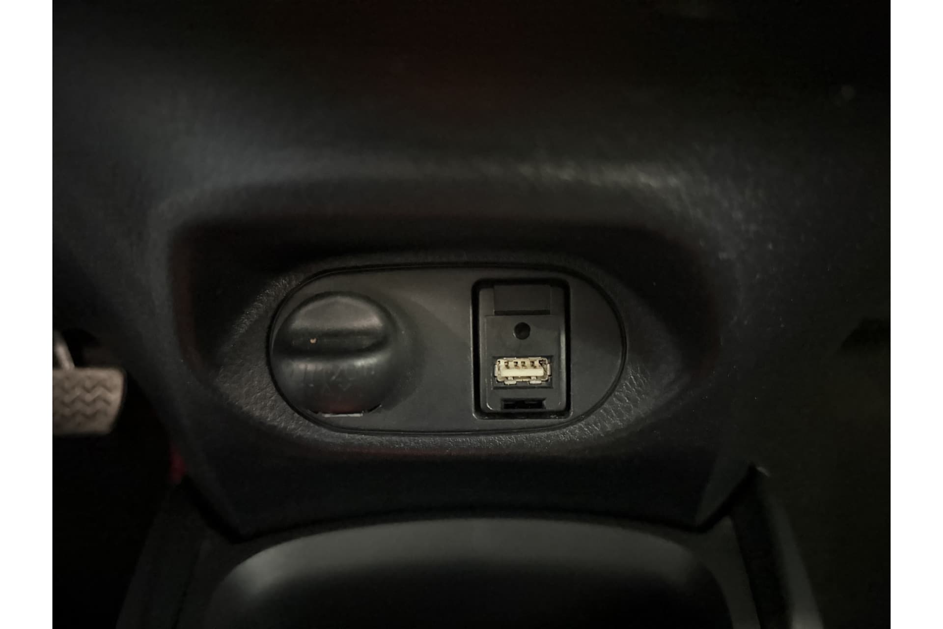 Toyota Yaris 1.5 Hybrid Dynamic thumbnail 19