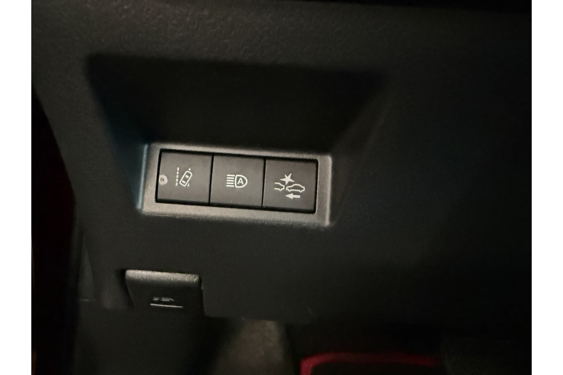 Toyota Yaris 1.5 Hybrid Dynamic thumbnail 33