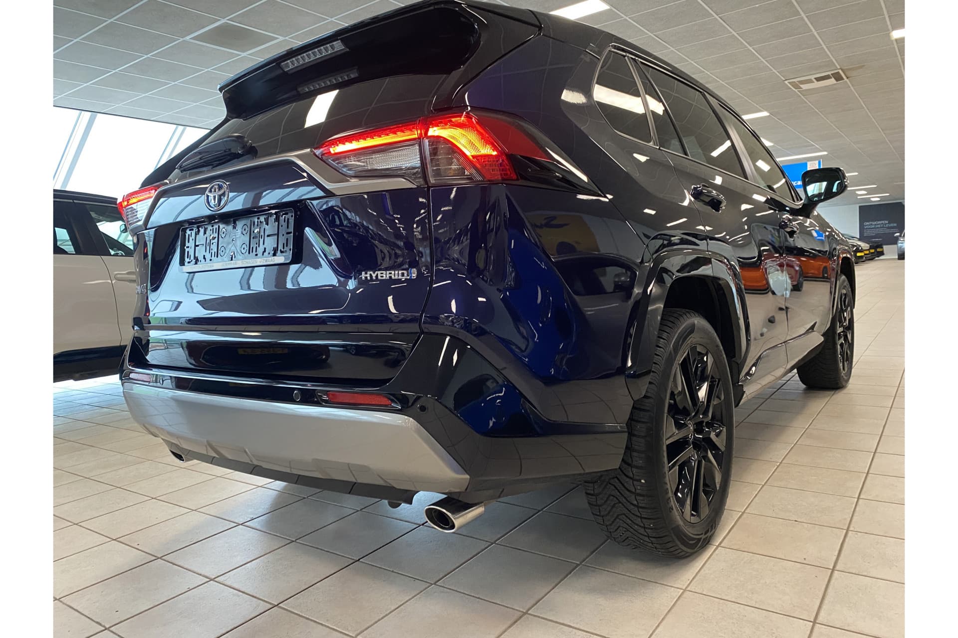 Toyota RAV4 2.5 Hybrid Awd Style thumbnail 11