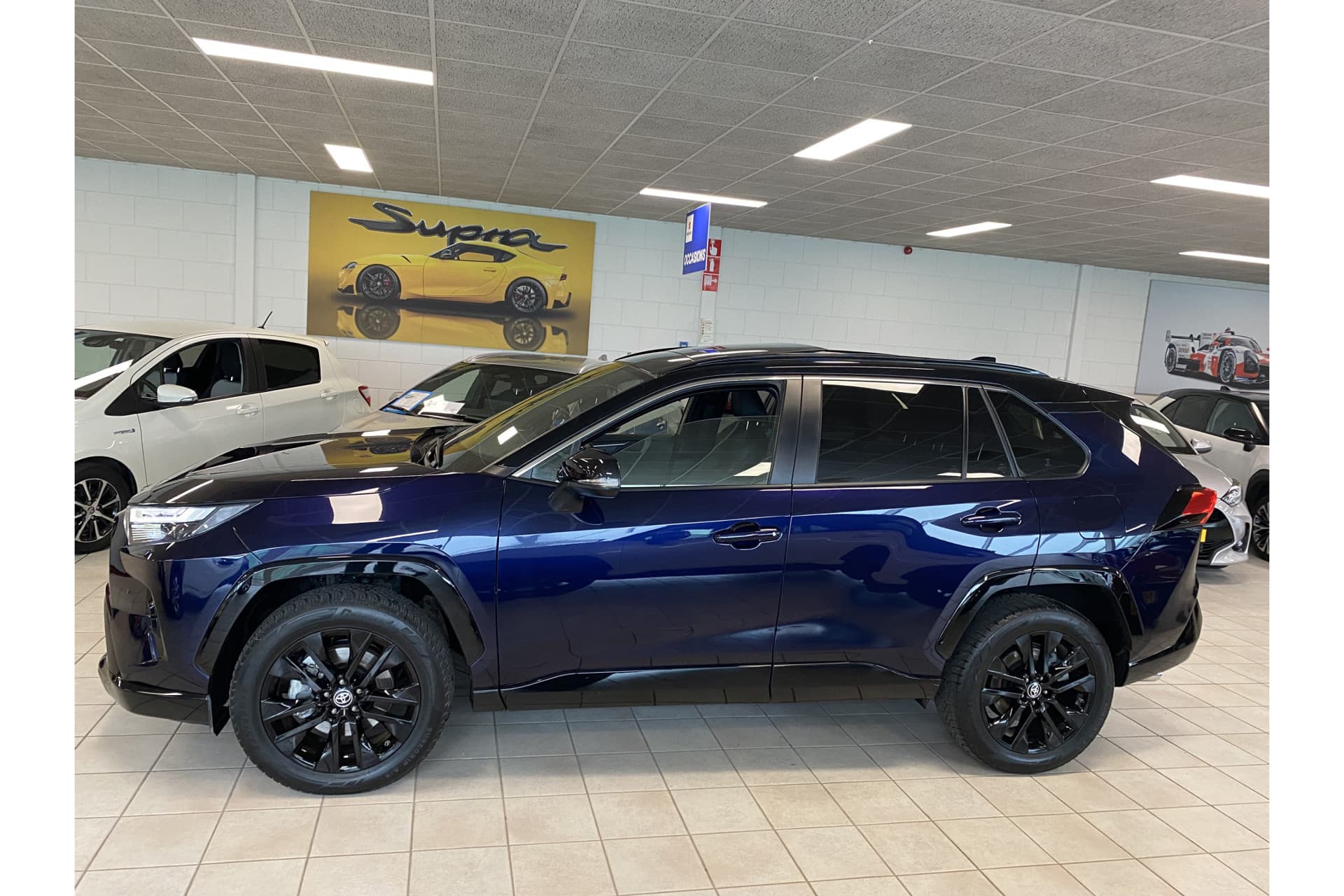 Toyota RAV4 2.5 Hybrid Awd Style thumbnail 3