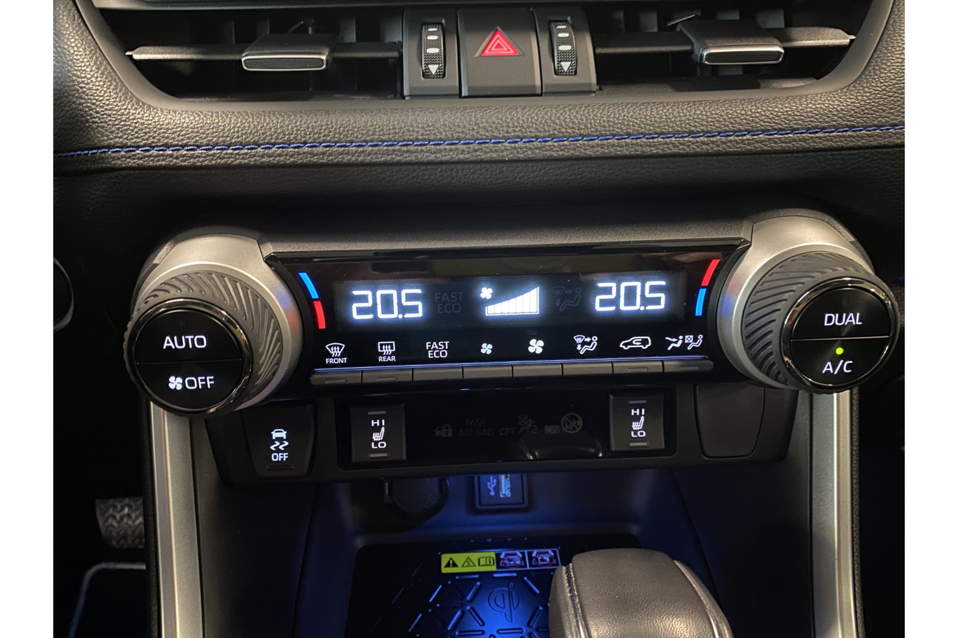 Toyota RAV4 2.5 Hybrid Awd Style thumbnail 39