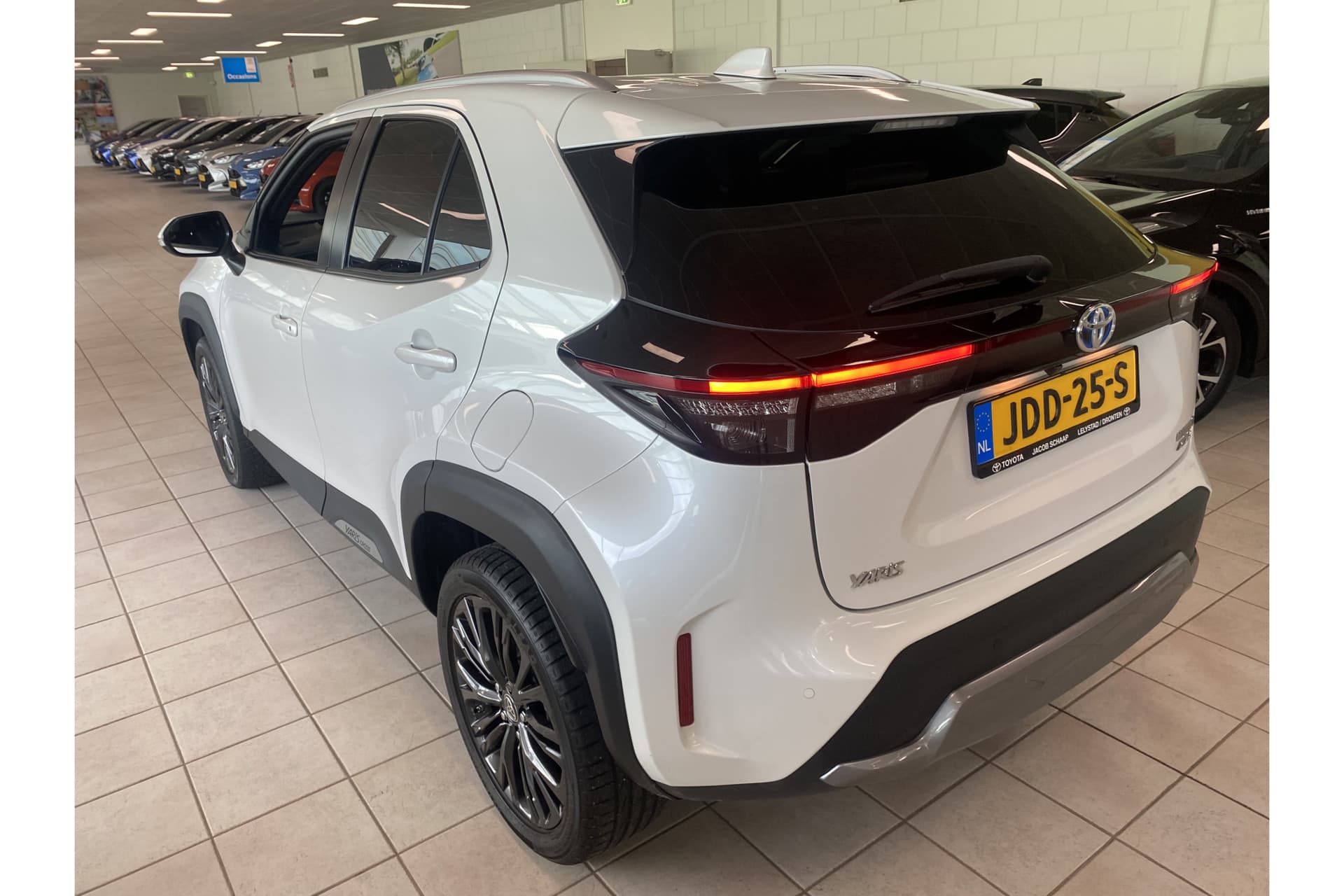 Toyota Yaris Cross 1.5 Hybrid Adventure Awd Limited Automaat 116Pk thumbnail 3