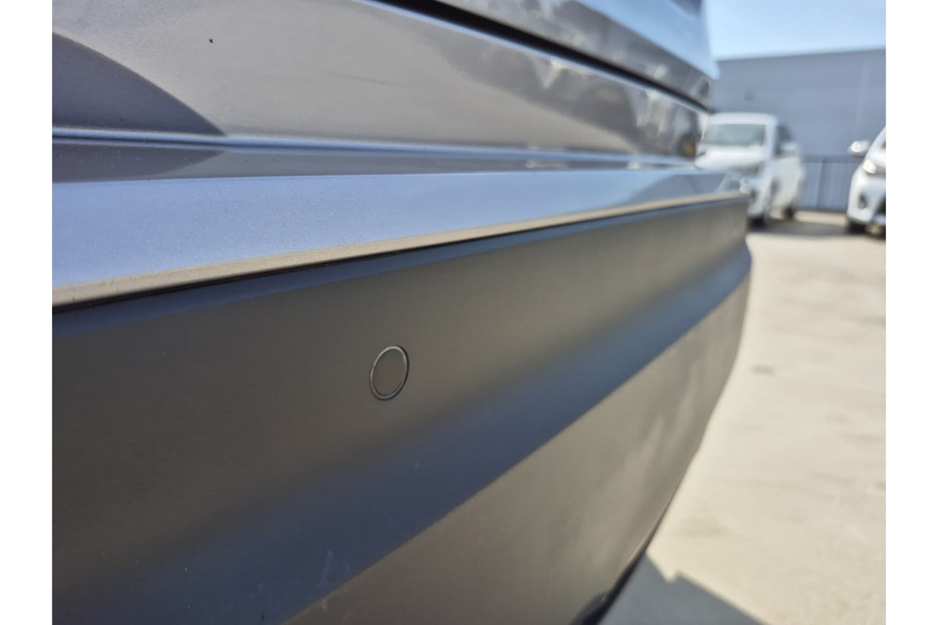 Toyota C-HR 1.8 Hybrid Bi-Tone Plus thumbnail 10