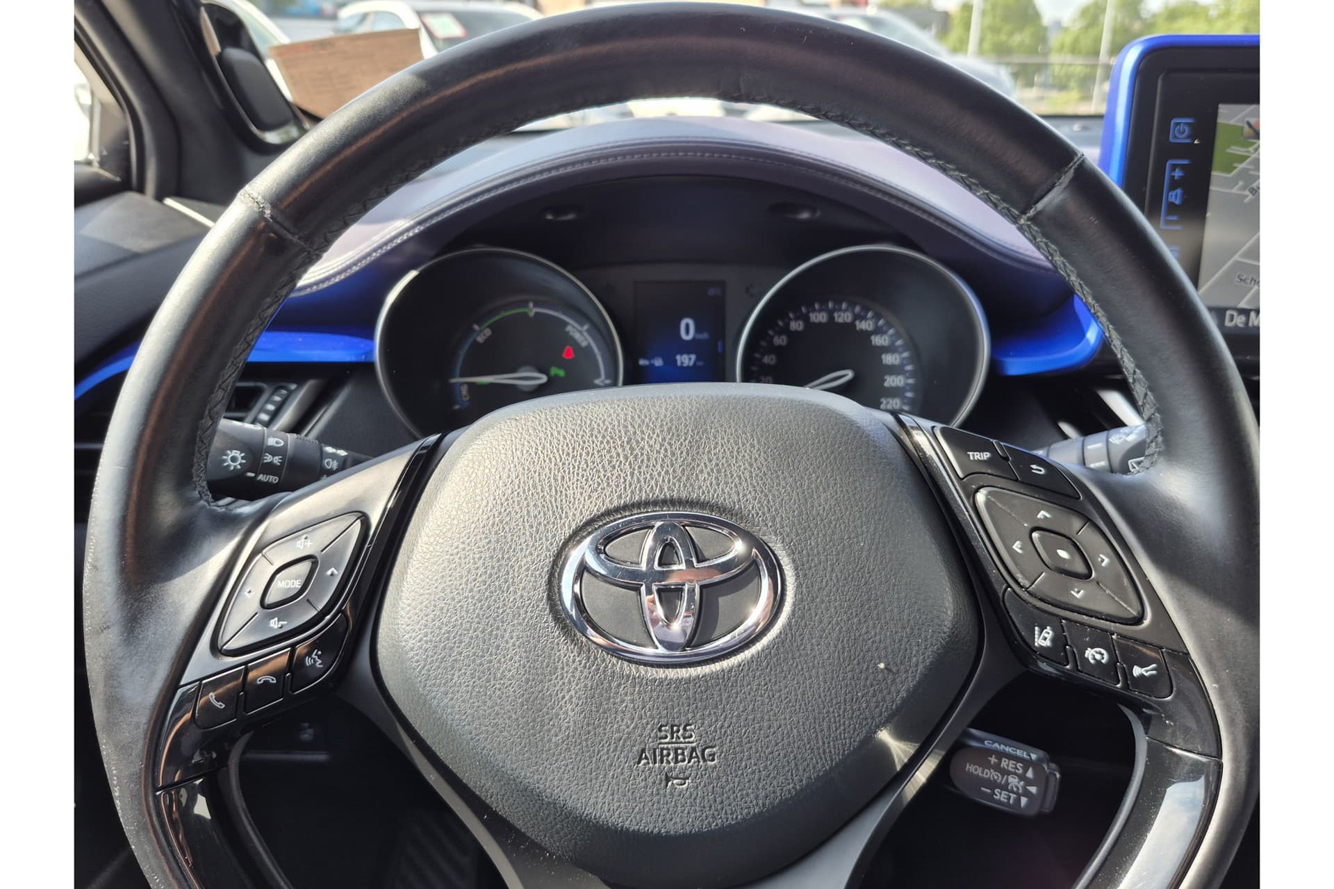 Toyota C-HR 1.8 Hybrid Bi-Tone Plus thumbnail 17