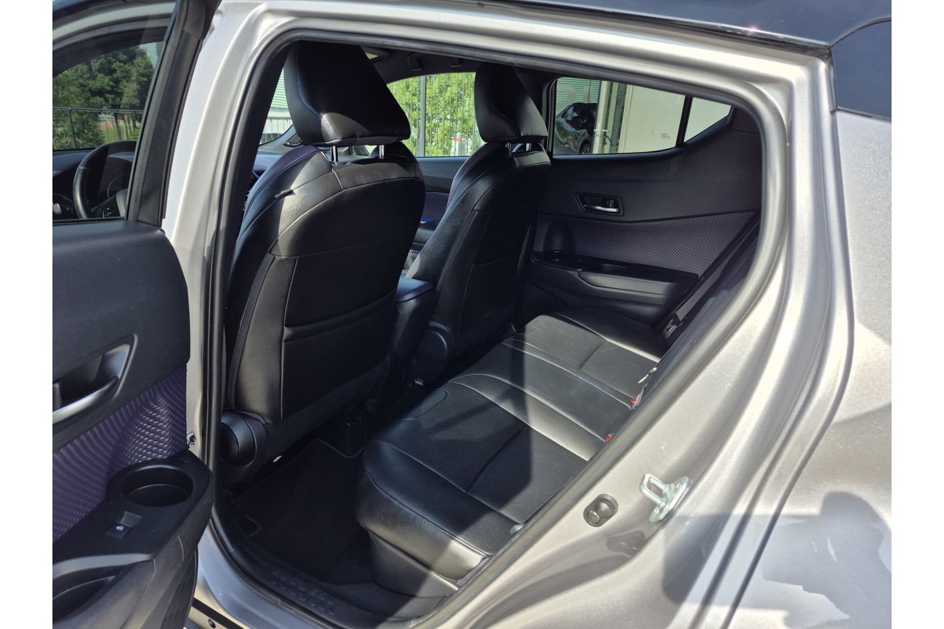 Toyota C-HR 1.8 Hybrid Bi-Tone Plus thumbnail 20