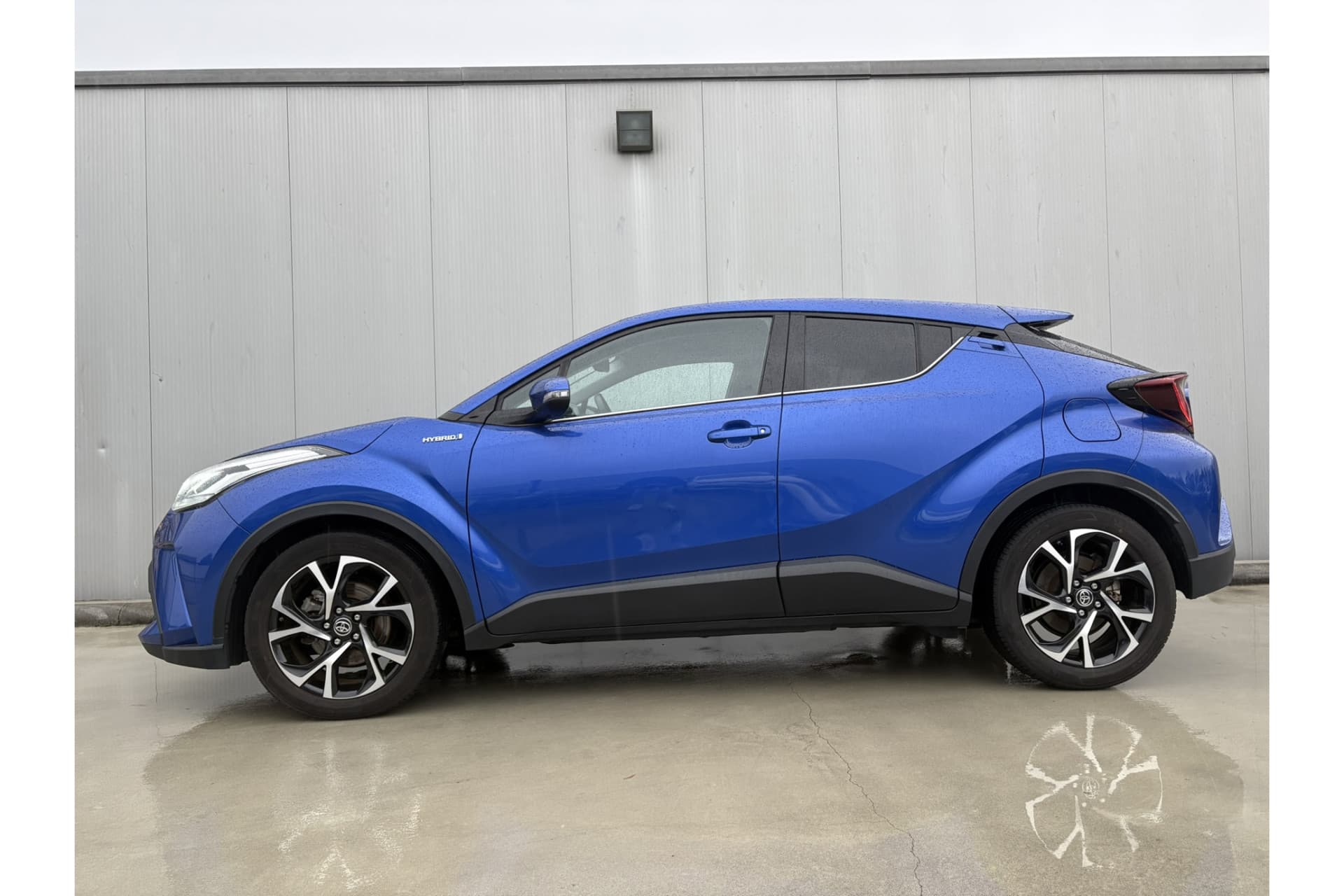 Toyota C-HR 1.8 Hybrid Style thumbnail 3