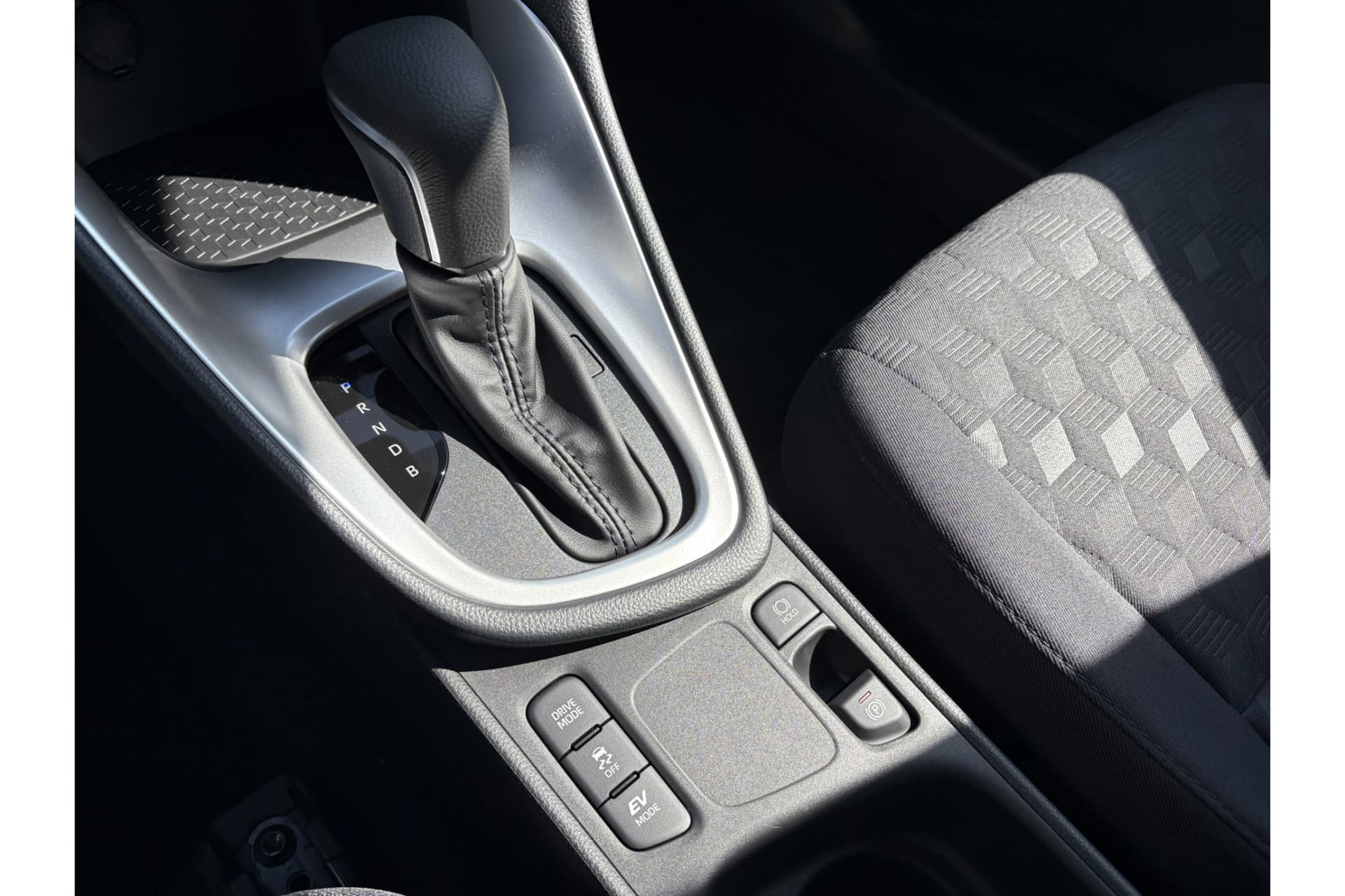 Toyota Yaris 1.5 Hybrid 115 Active Automaat thumbnail 14