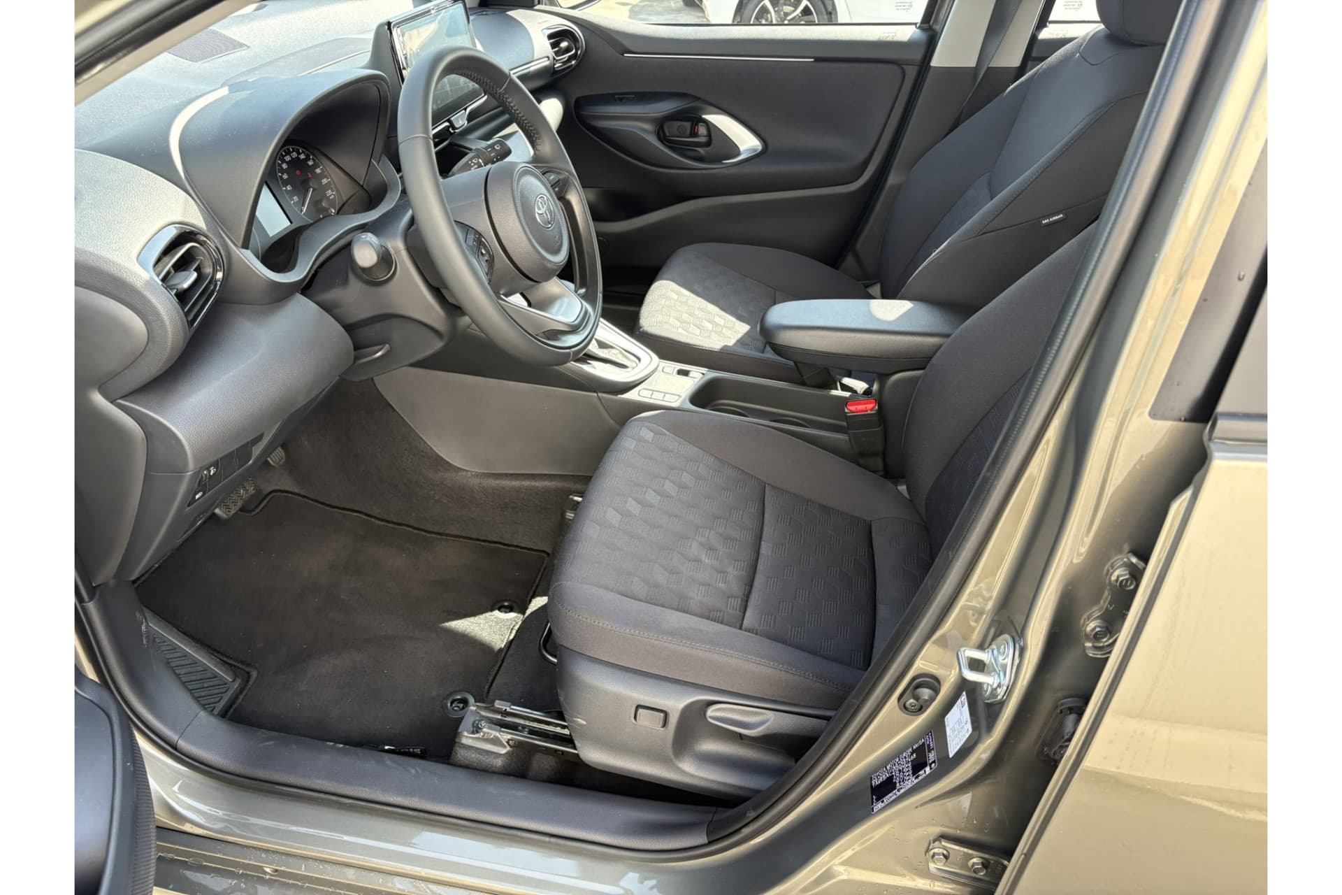 Toyota Yaris 1.5 Hybrid 115 Active Automaat thumbnail 15