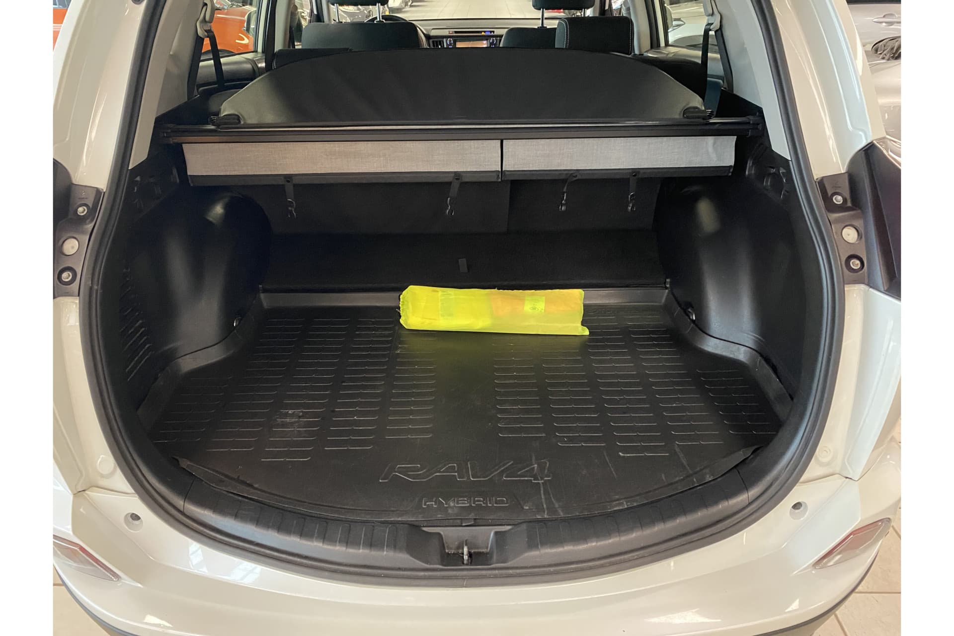 Toyota RAV4 2.5 Hybrid Dynamic thumbnail 11