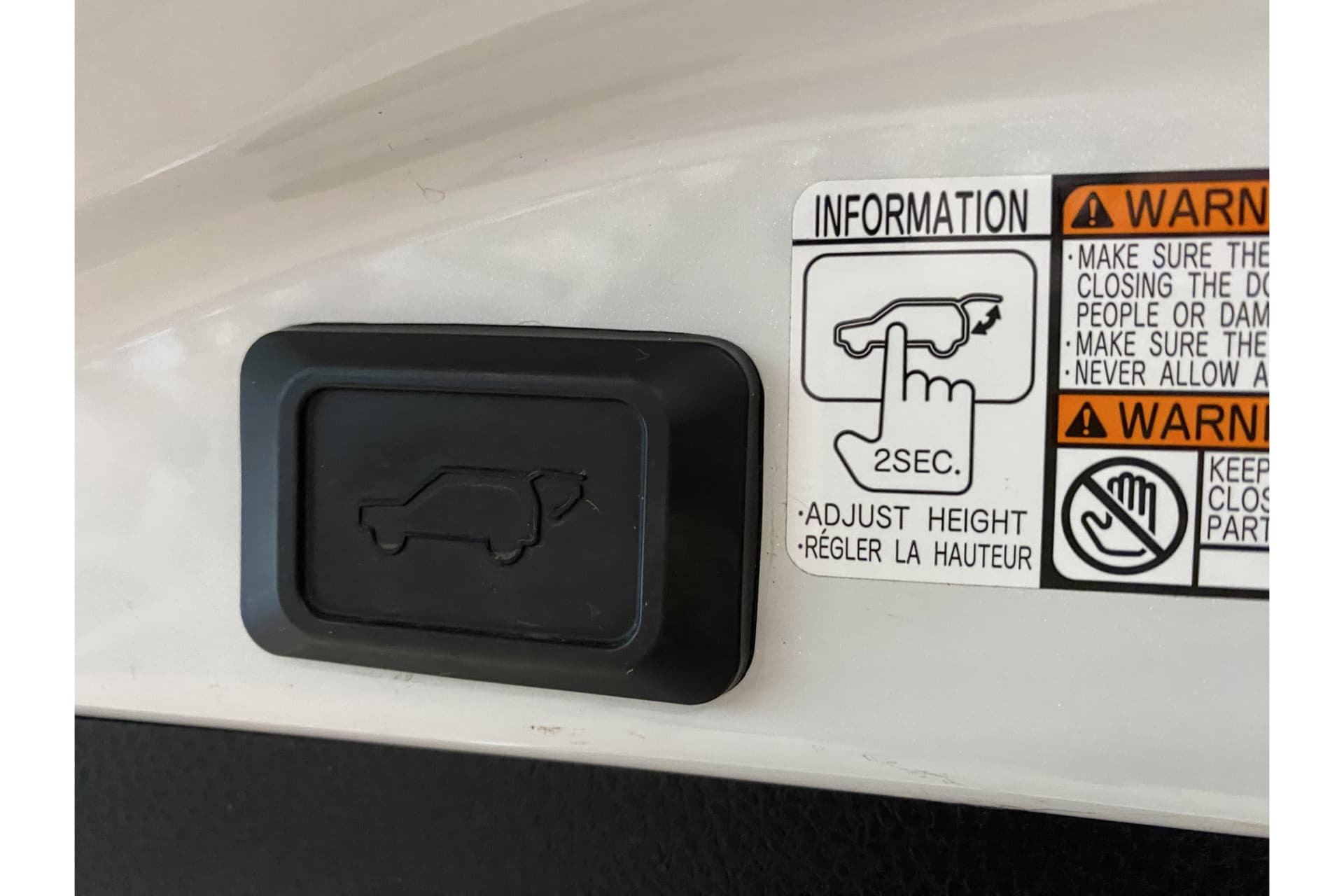 Toyota RAV4 2.5 Hybrid Dynamic thumbnail 16