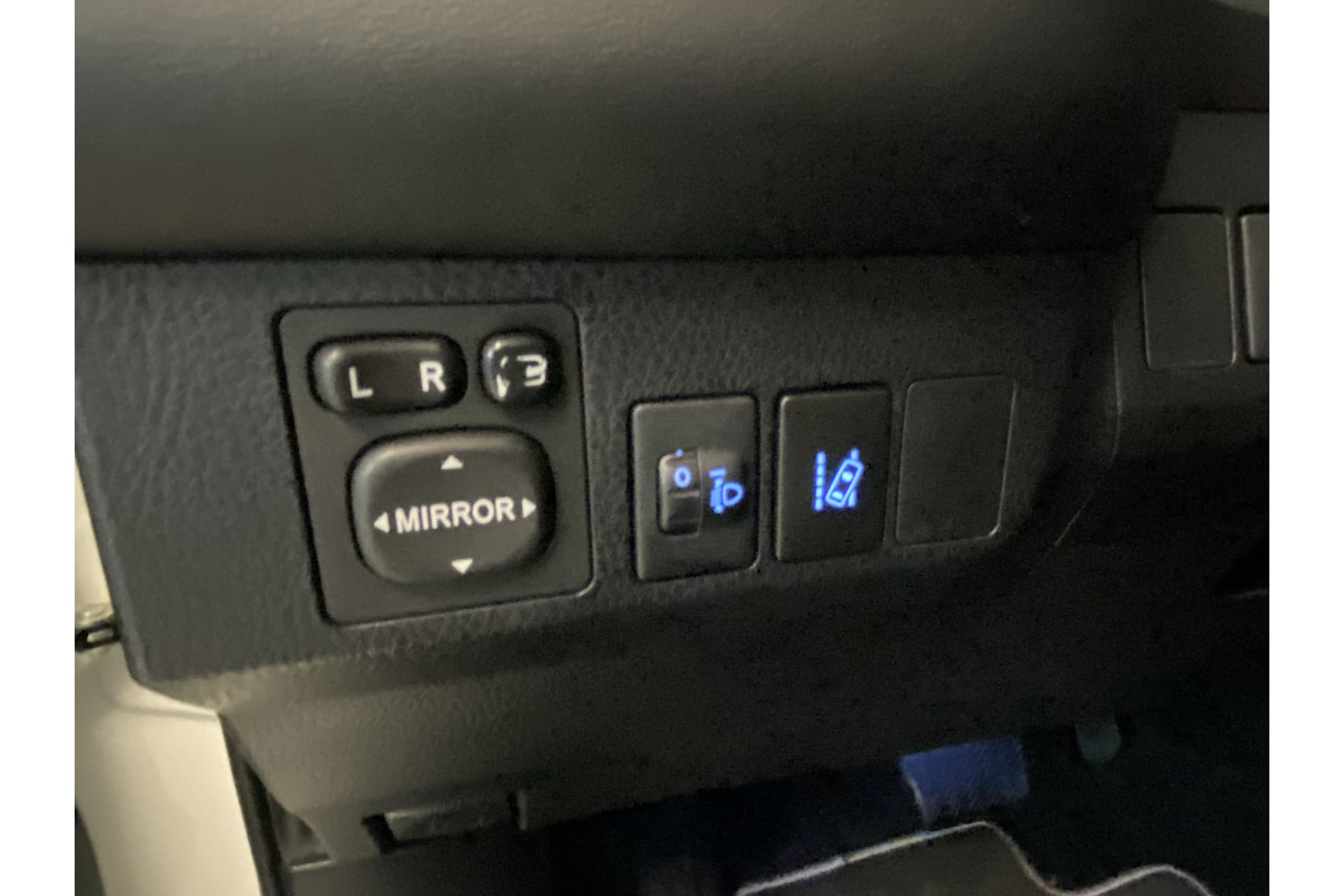 Toyota RAV4 2.5 Hybrid Dynamic thumbnail 22