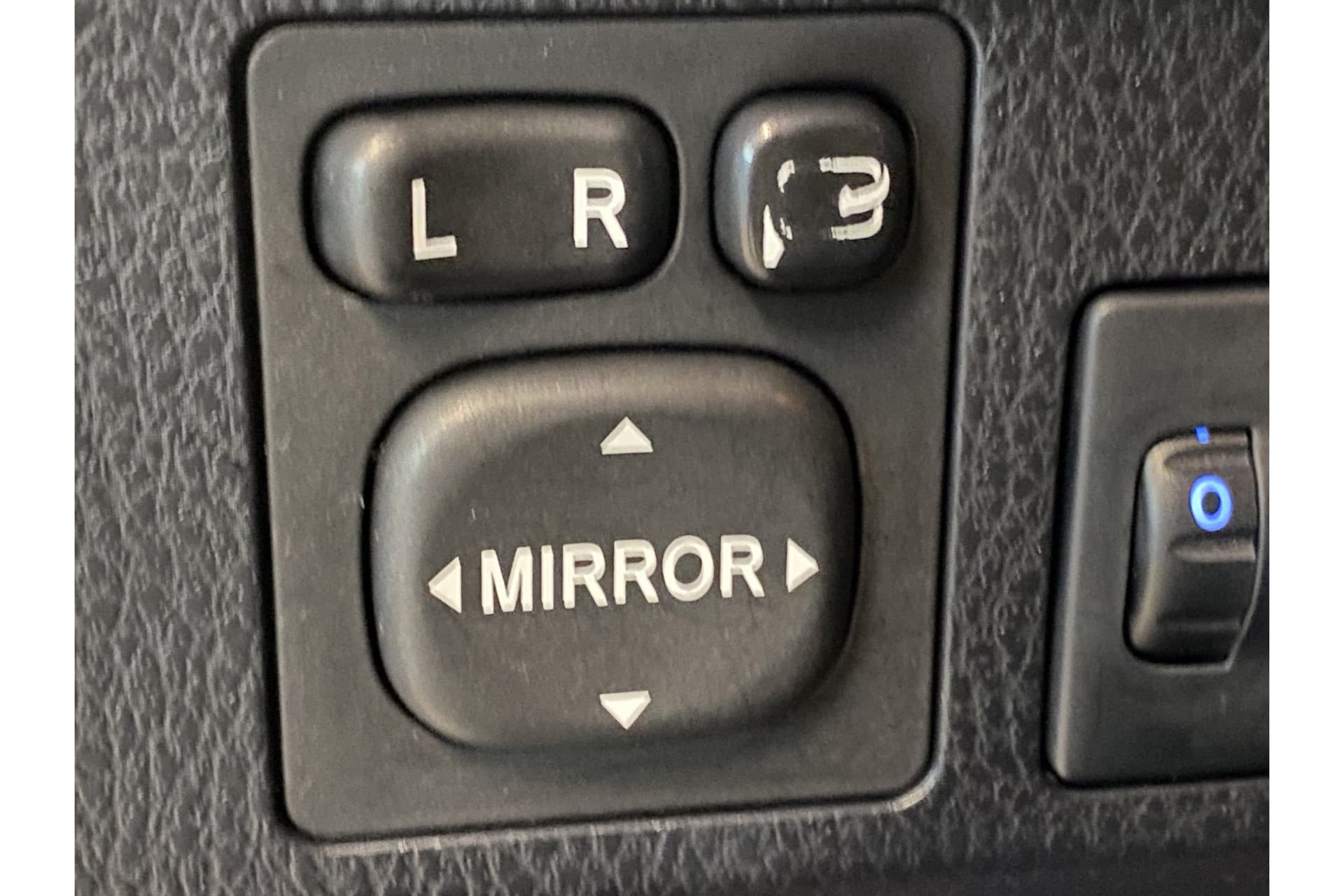 Toyota RAV4 2.5 Hybrid Dynamic thumbnail 23