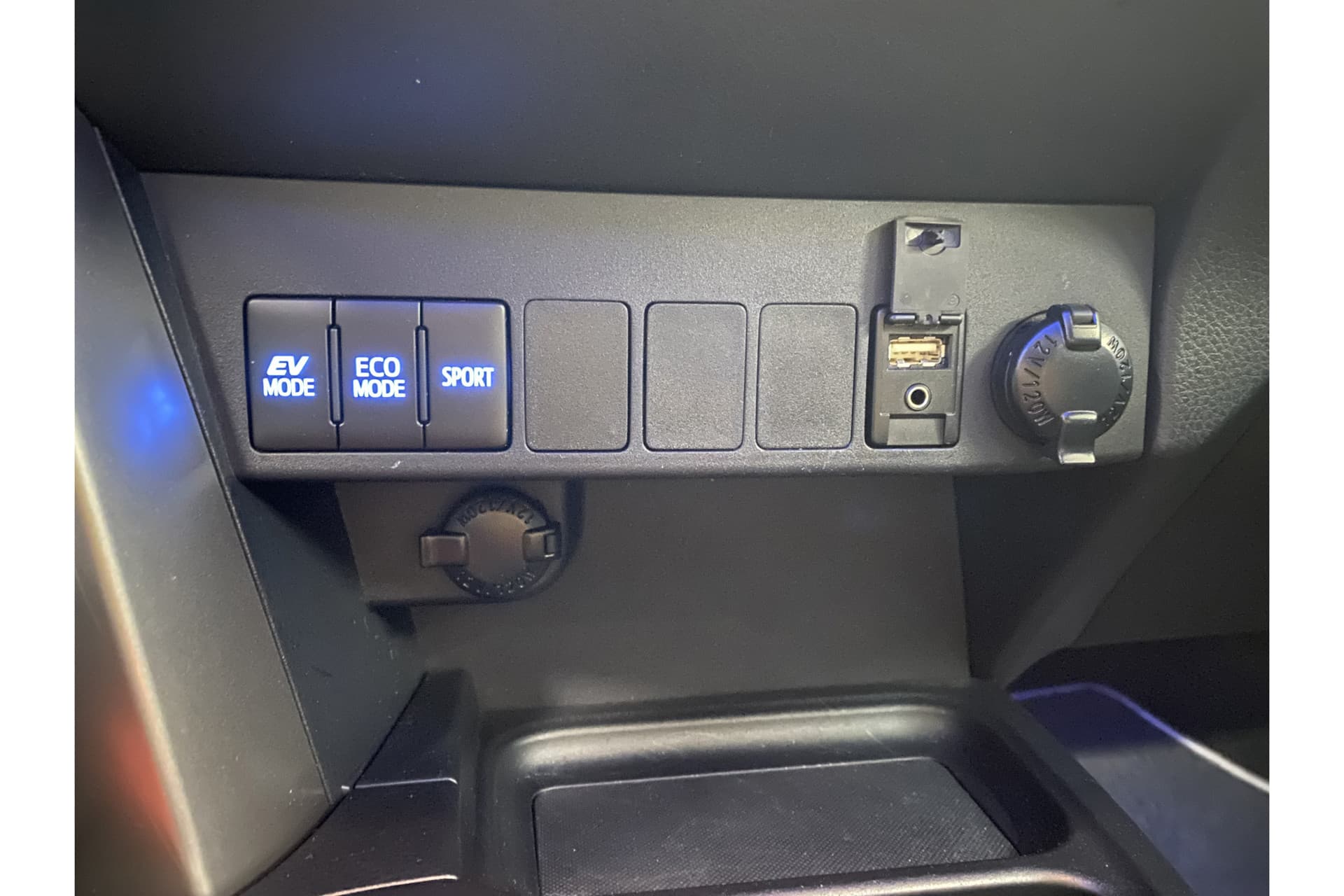 Toyota RAV4 2.5 Hybrid Dynamic thumbnail 37