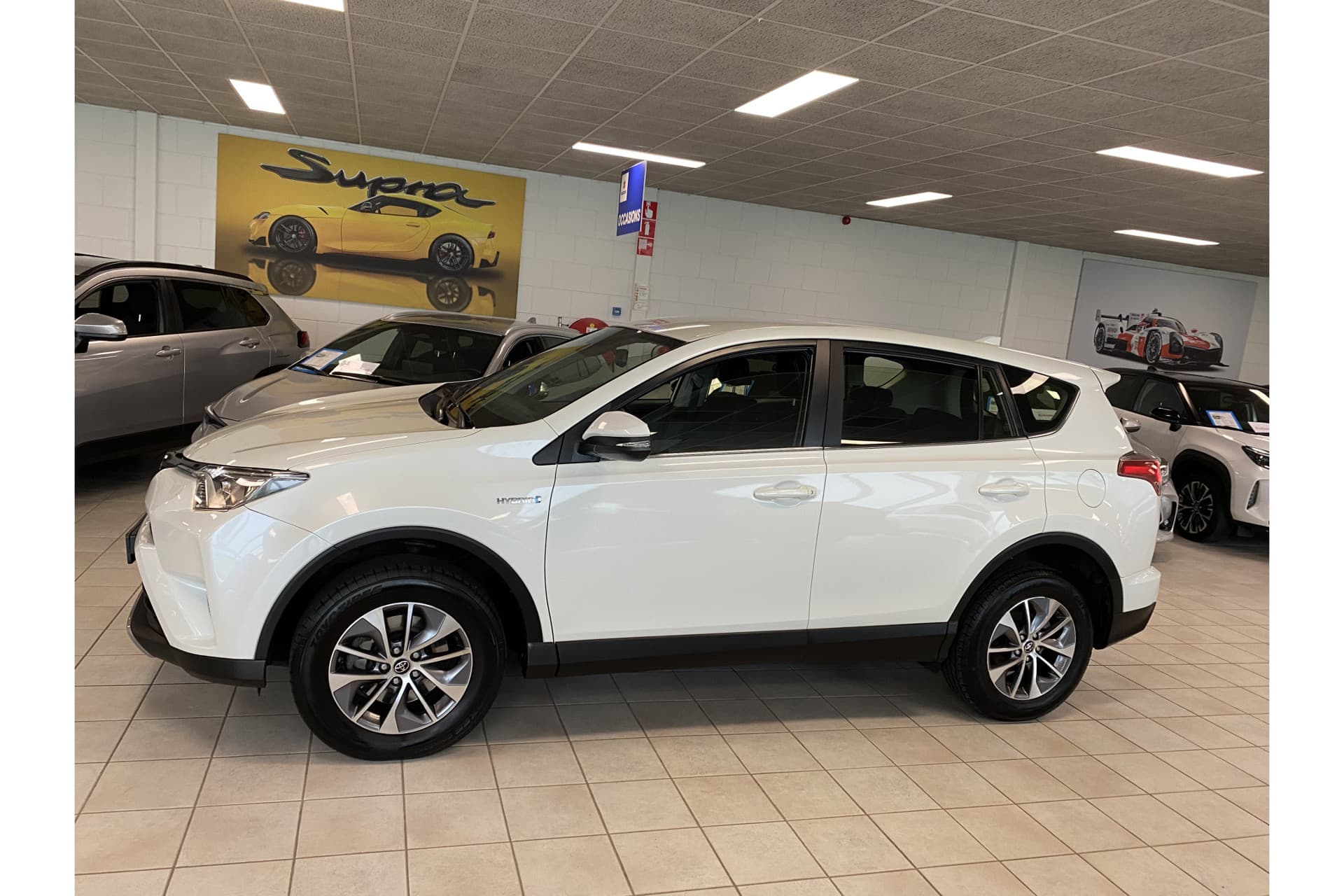 Toyota RAV4 2.5 Hybrid Dynamic thumbnail 4